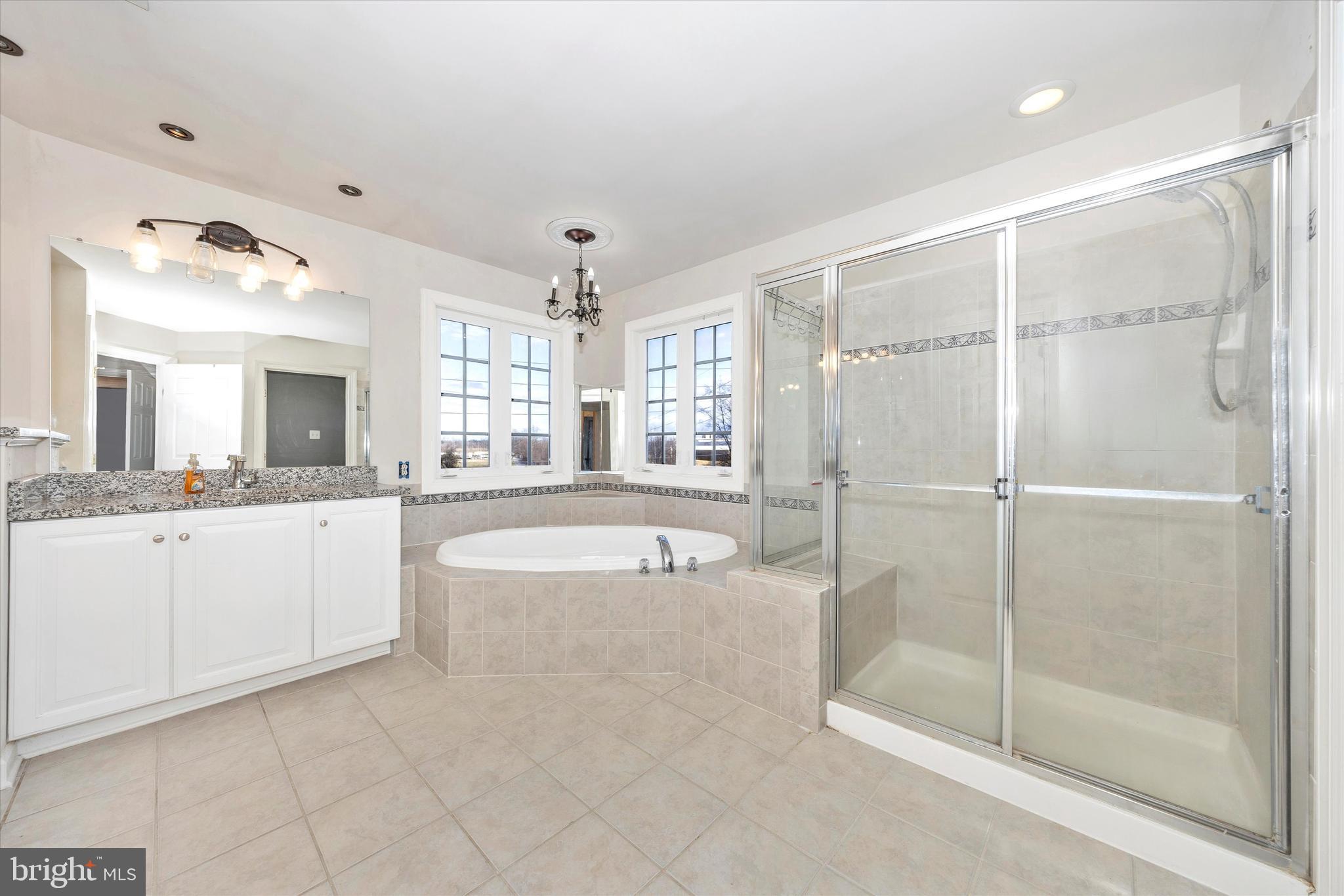 WASHINGTON TRAIL - Residential