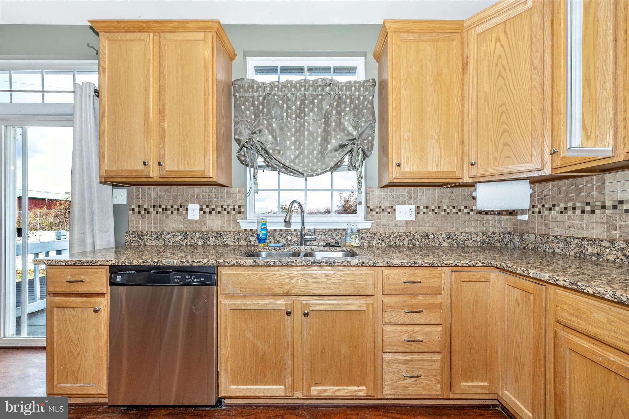 WASHINGTON TRAIL - Residential