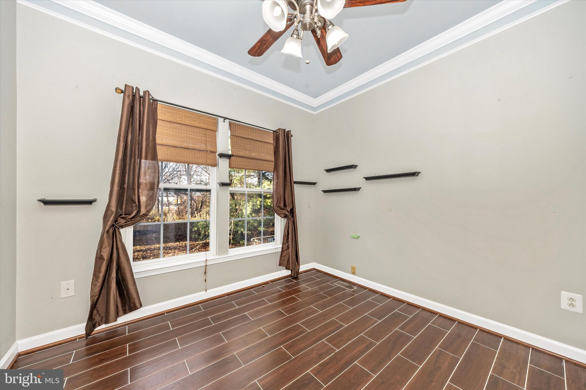 WASHINGTON TRAIL - Residential