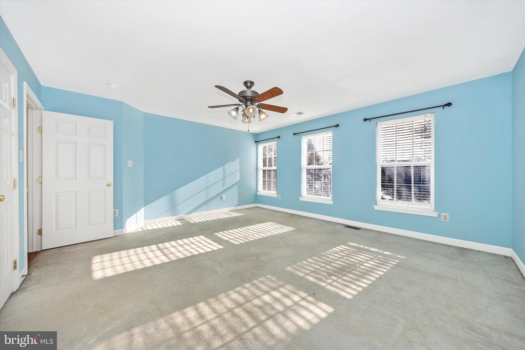 WASHINGTON TRAIL - Residential