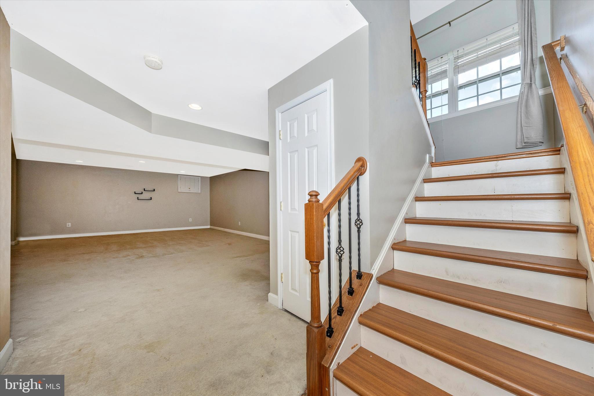 WASHINGTON TRAIL - Residential