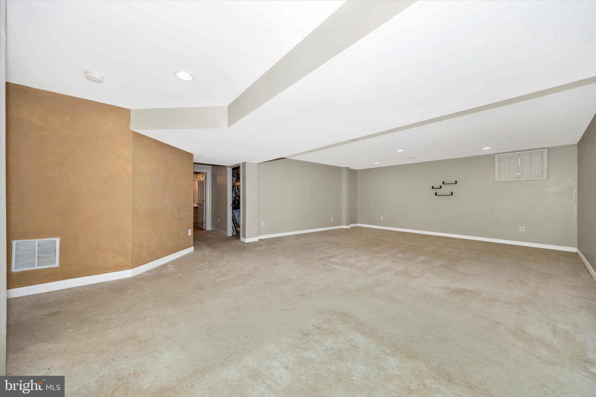 WASHINGTON TRAIL - Residential