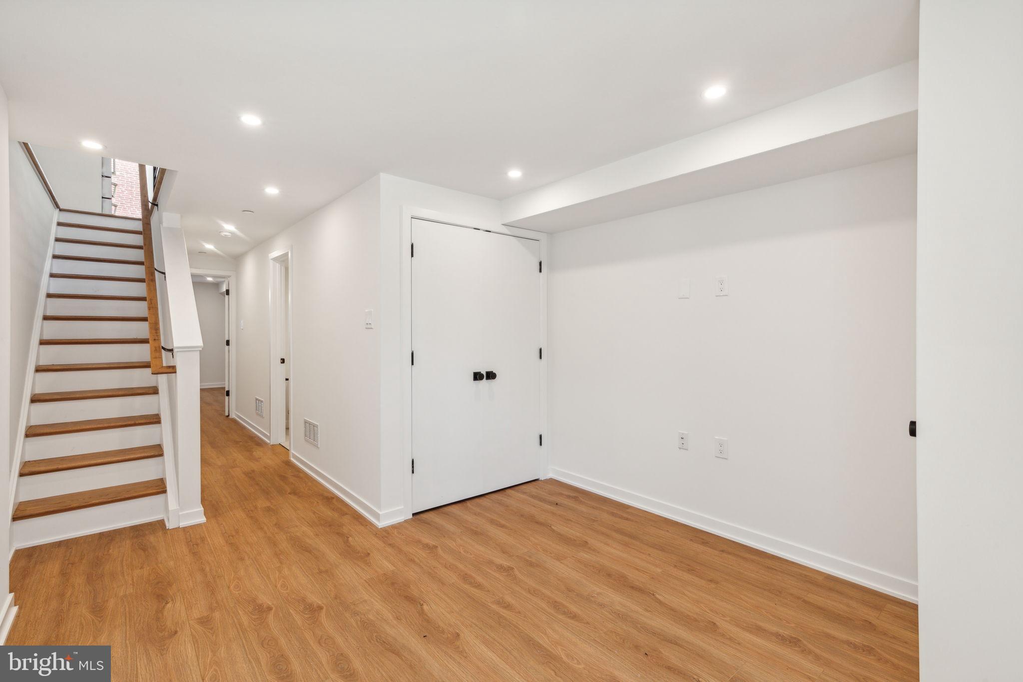 GRADUATE HOSPITAL - Residential