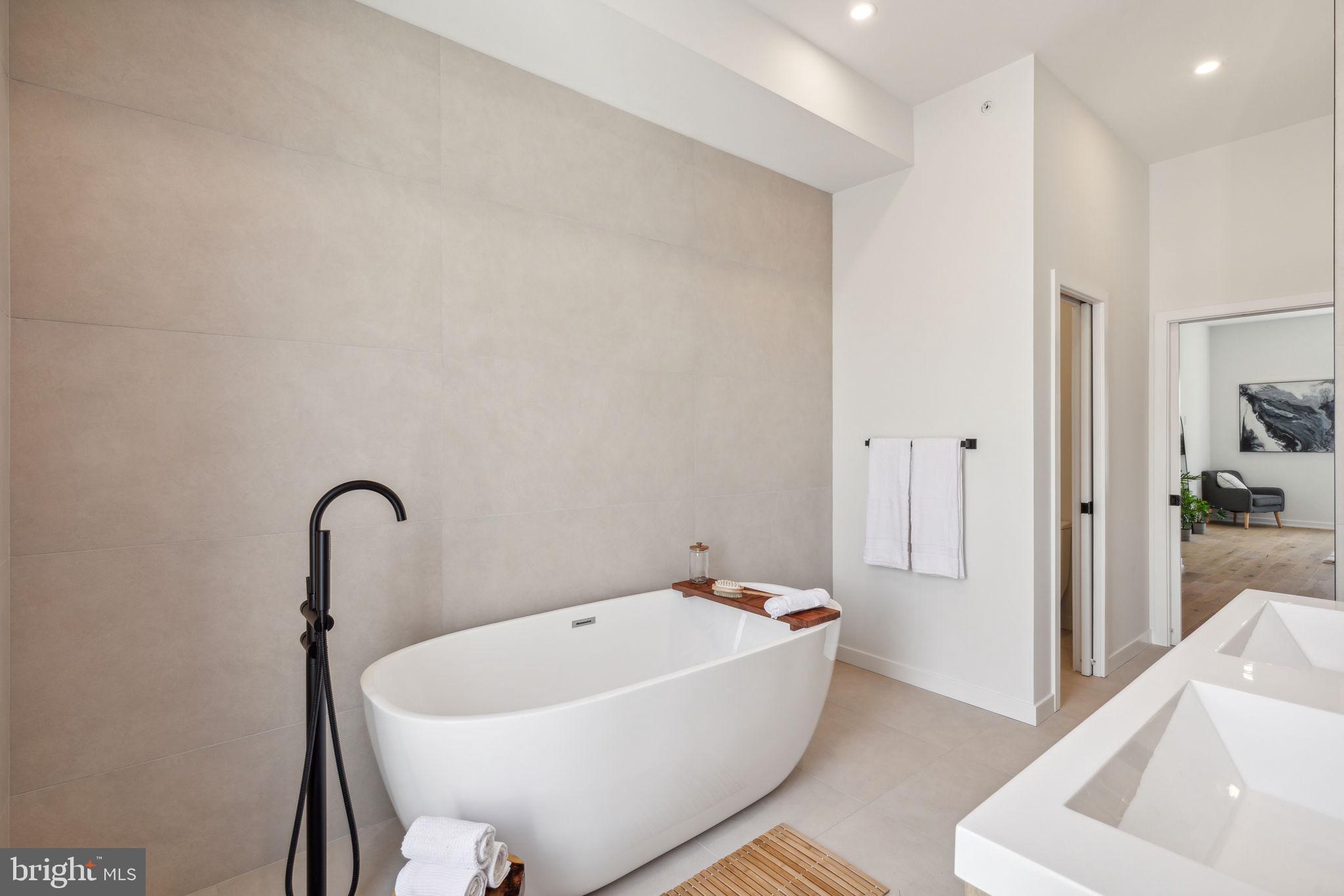 GRADUATE HOSPITAL - Residential