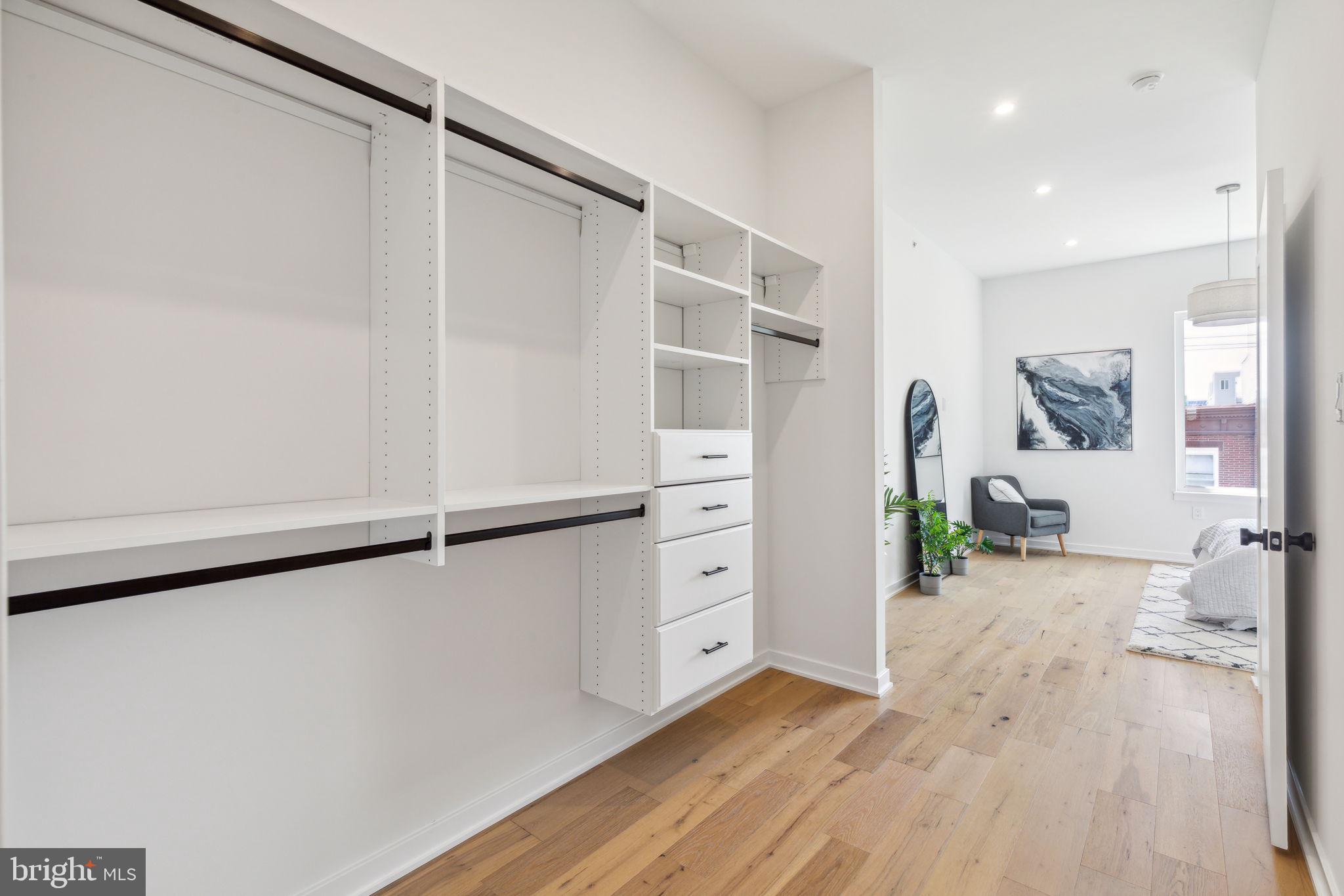 GRADUATE HOSPITAL - Residential