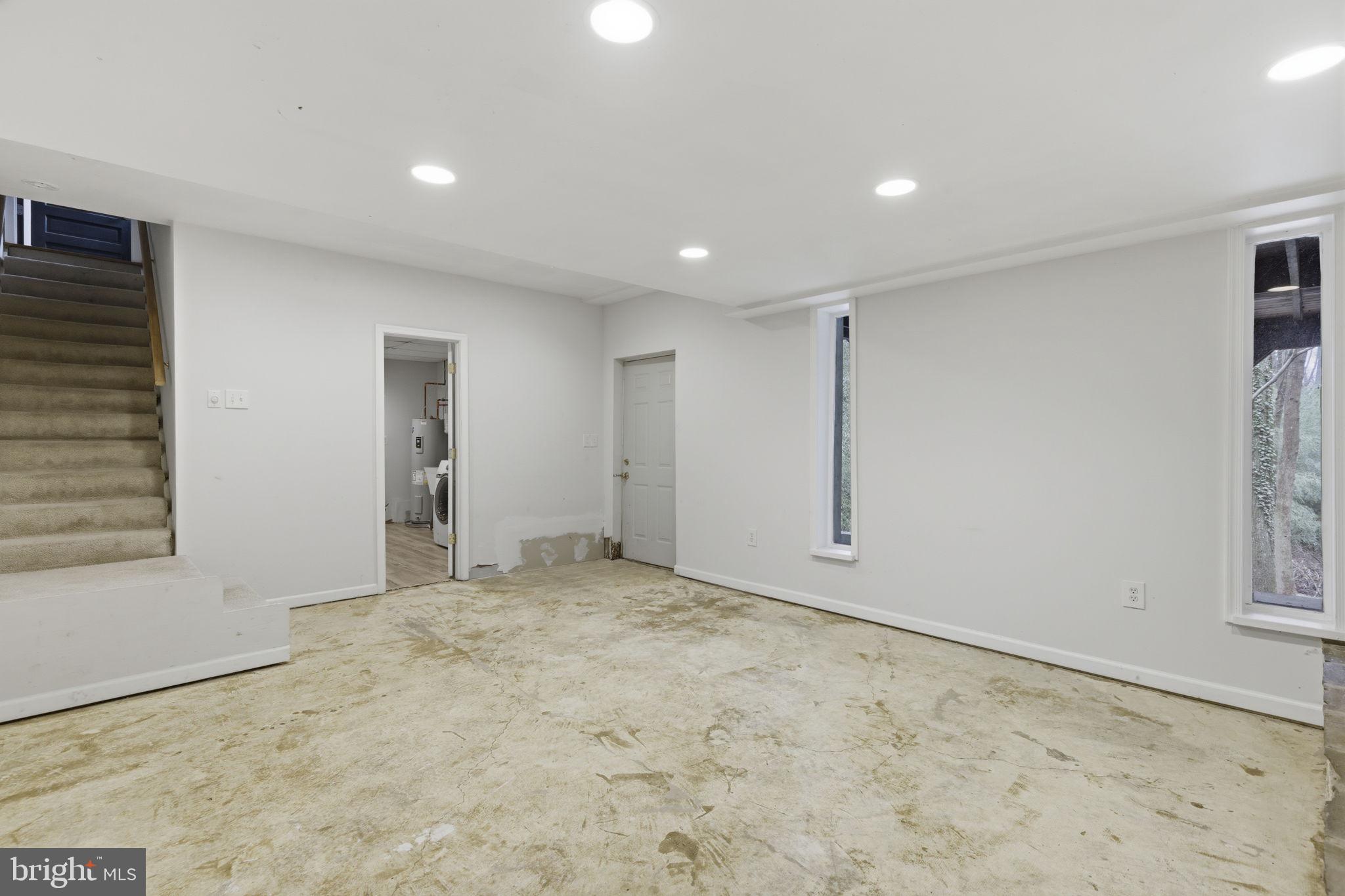 CLEAR ACRES - Residential