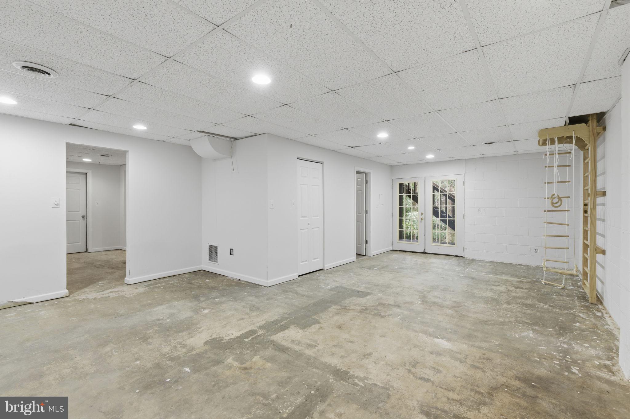 CLEAR ACRES - Residential