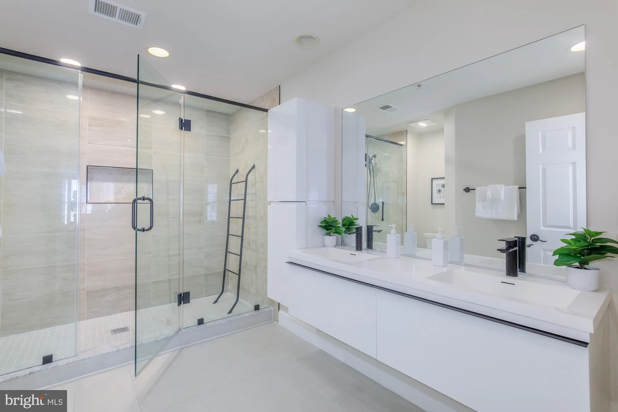 Additional image 53 of 815 G Street SW, Washington, DC 20024
