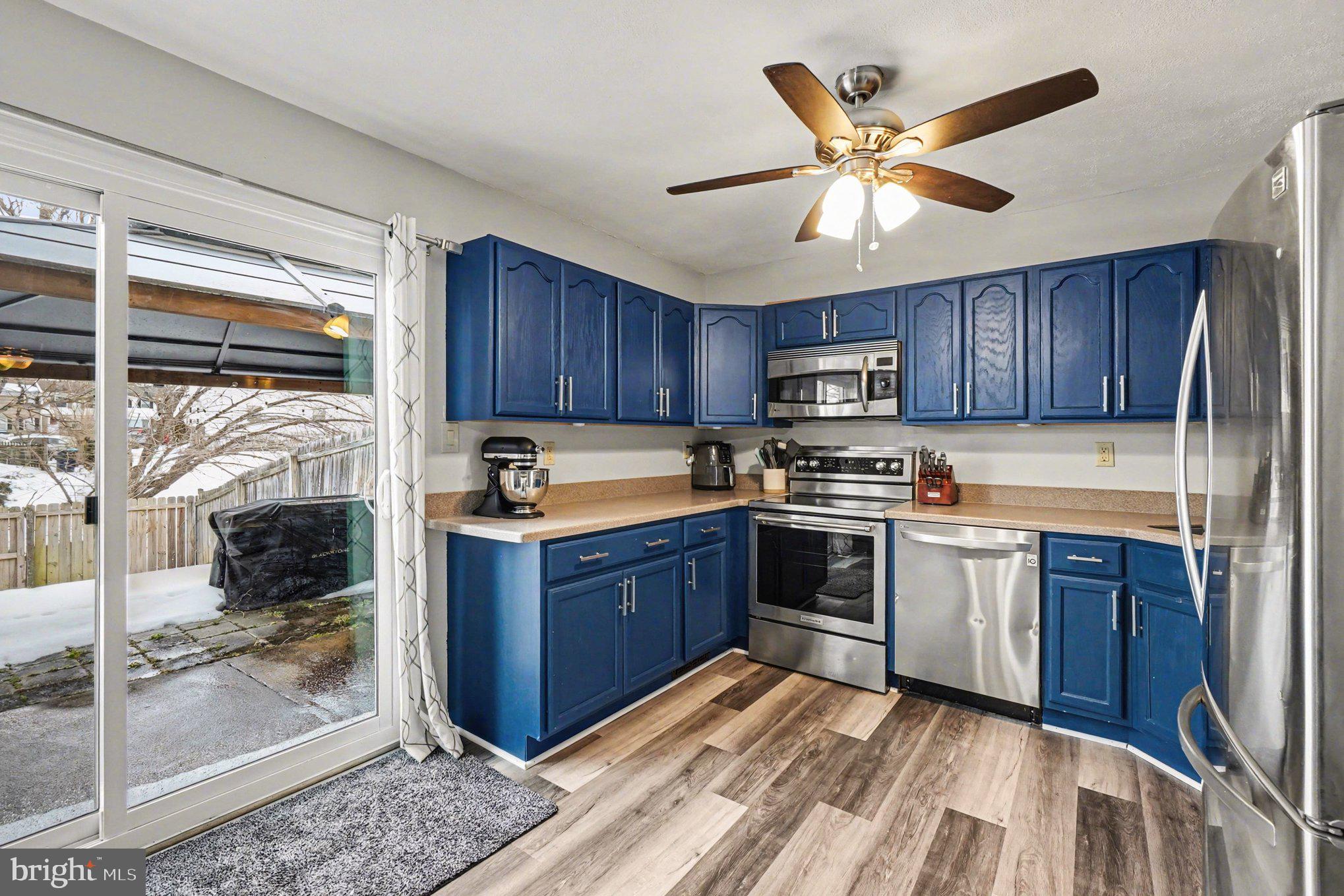 HARFORD SQUARE - Residential