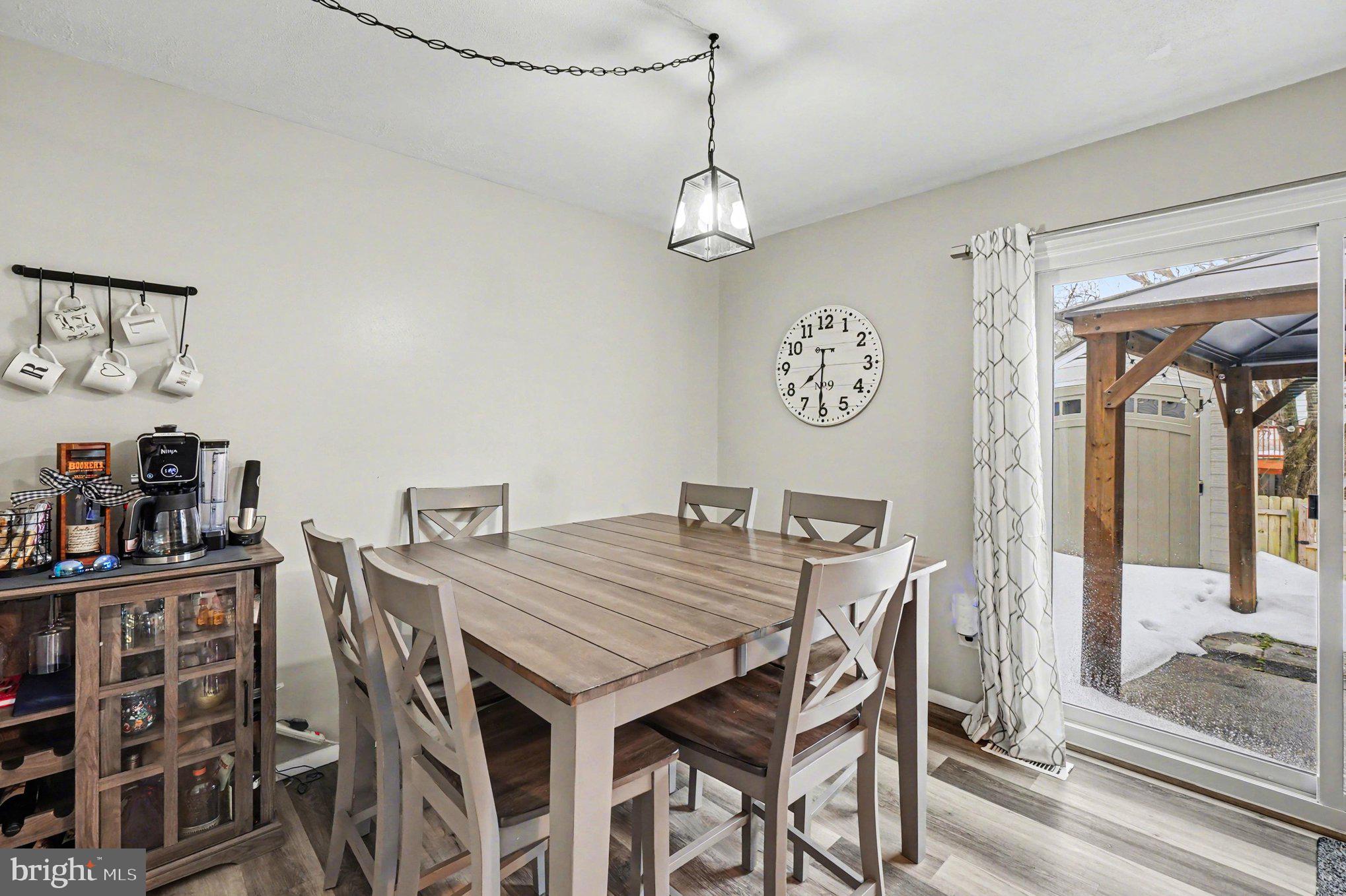 HARFORD SQUARE - Residential