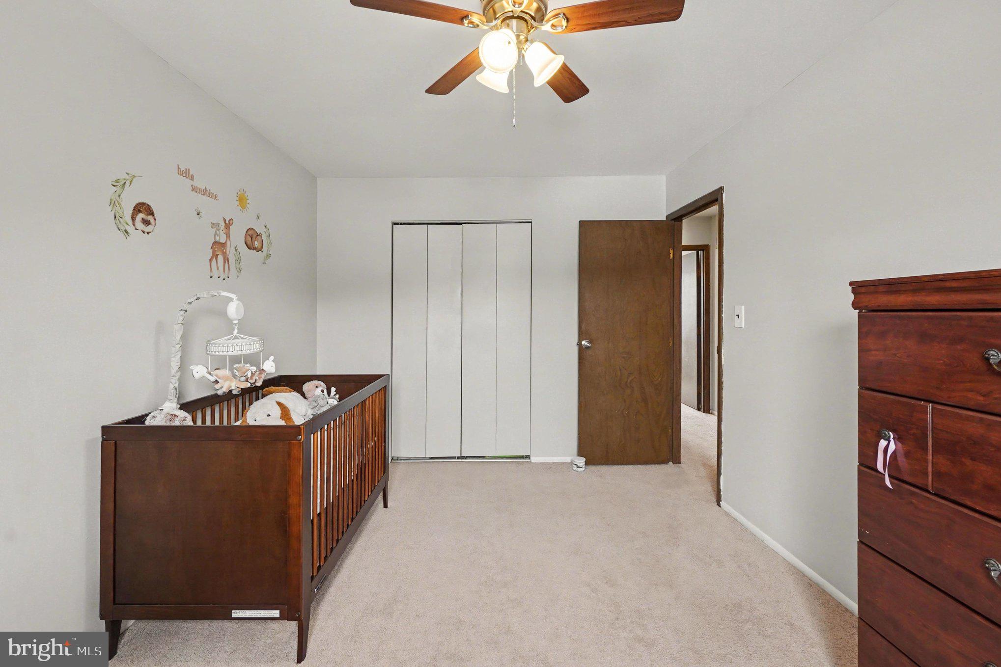 HARFORD SQUARE - Residential