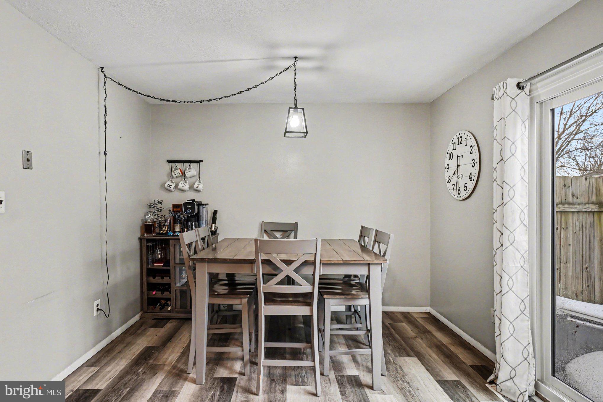 HARFORD SQUARE - Residential