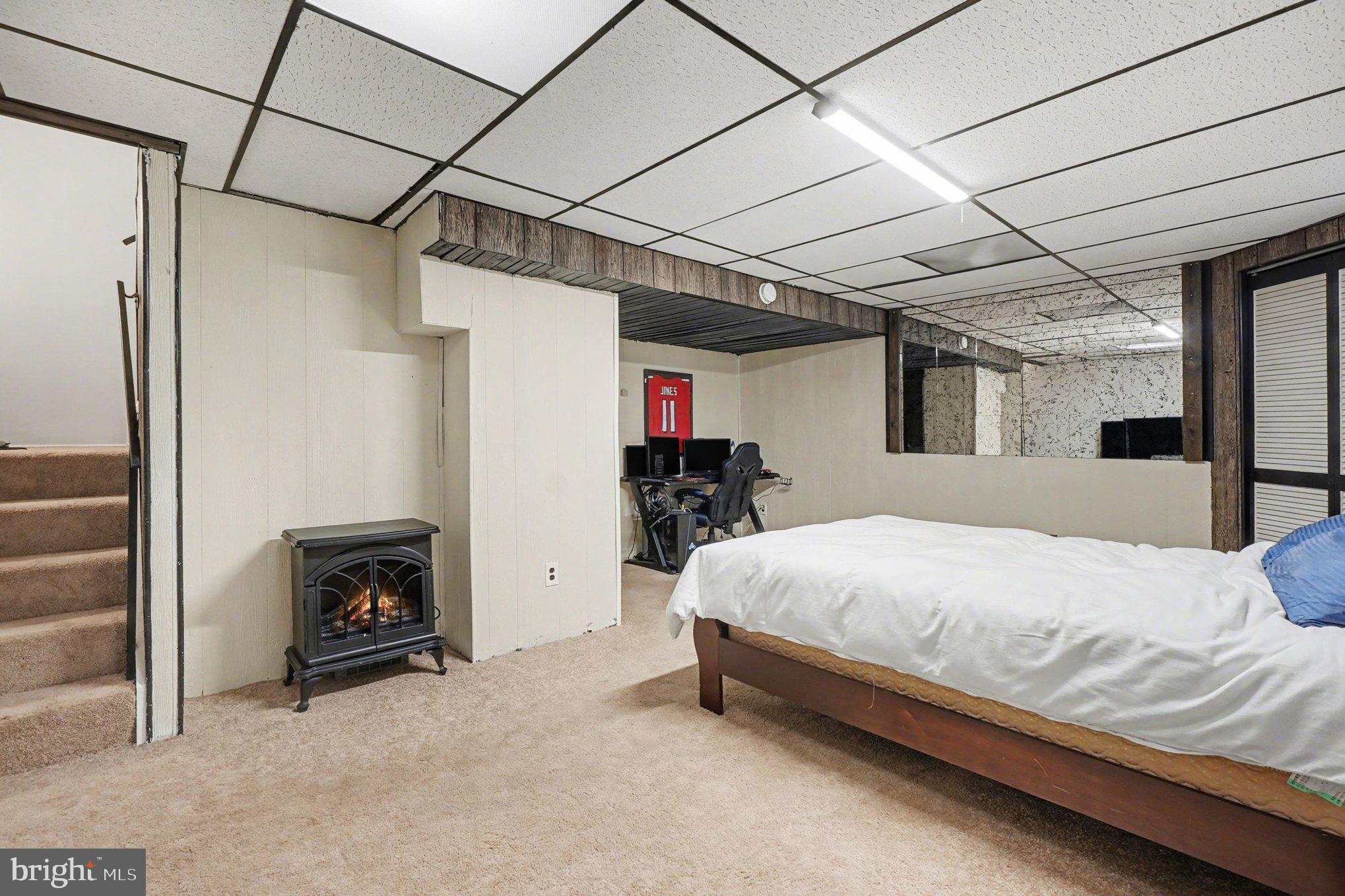 HARFORD SQUARE - Residential