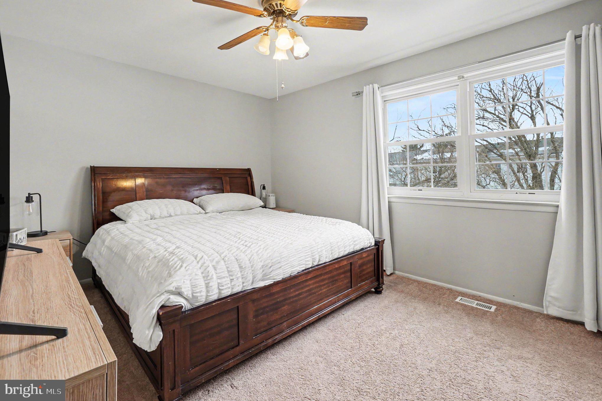 HARFORD SQUARE - Residential