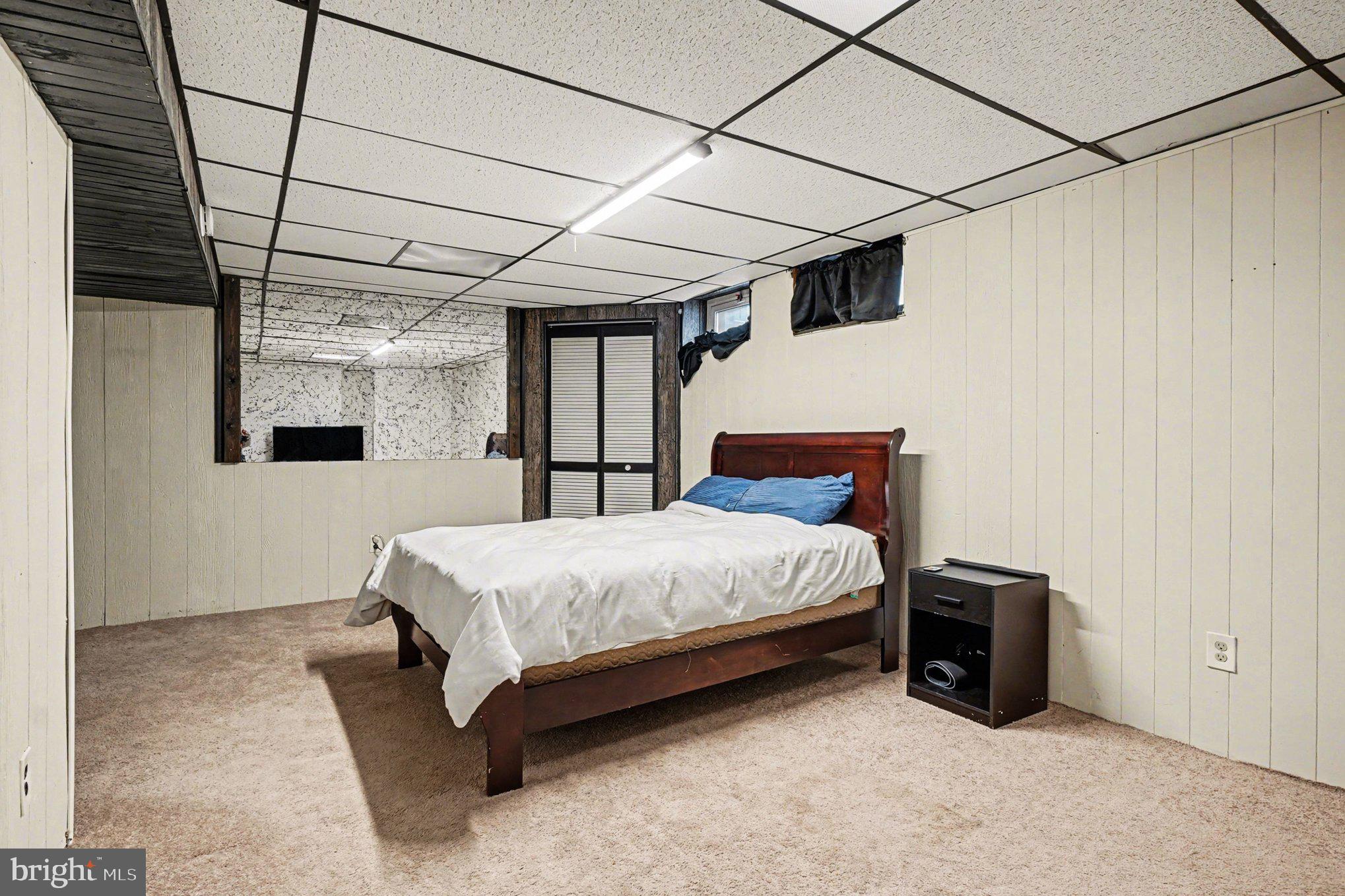 HARFORD SQUARE - Residential