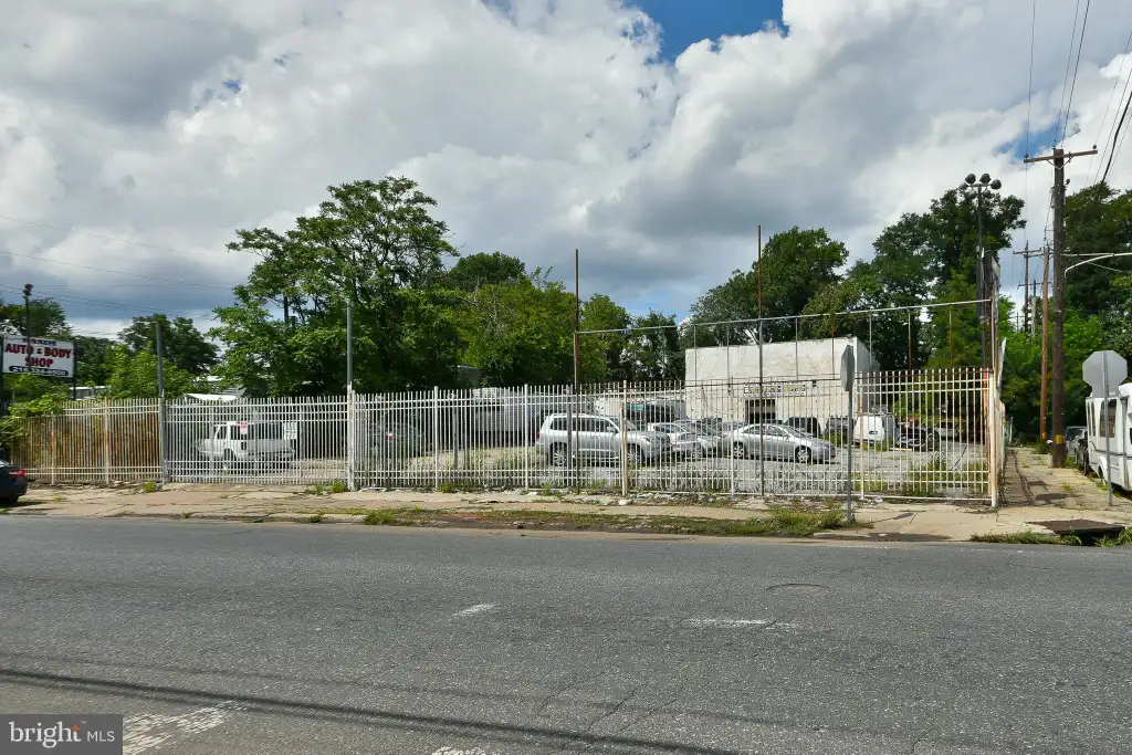 601 W Fisher Avenue, Philadelphia, PA 19120