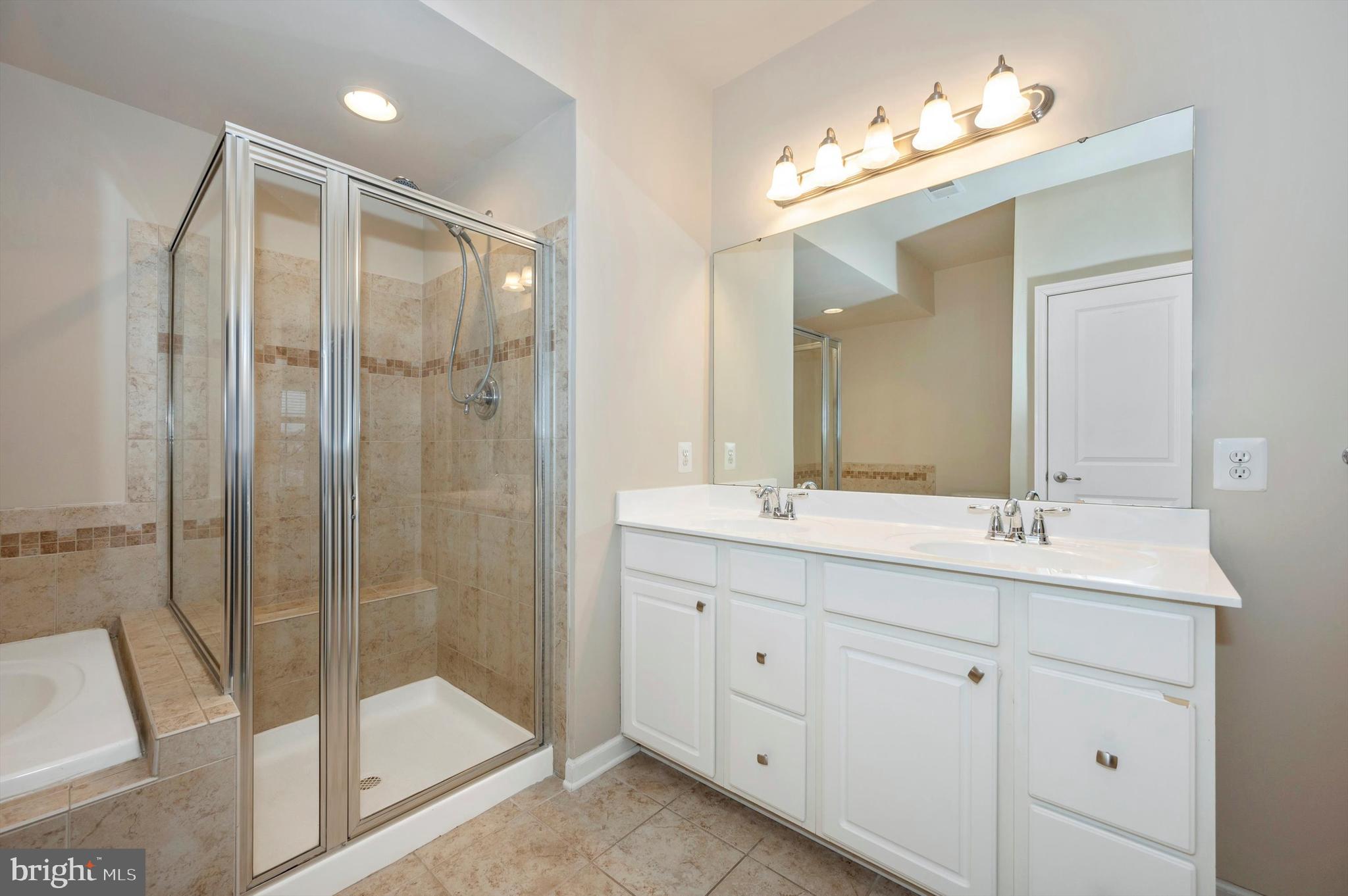 LINTON AT BALLENGER - Residential Lease