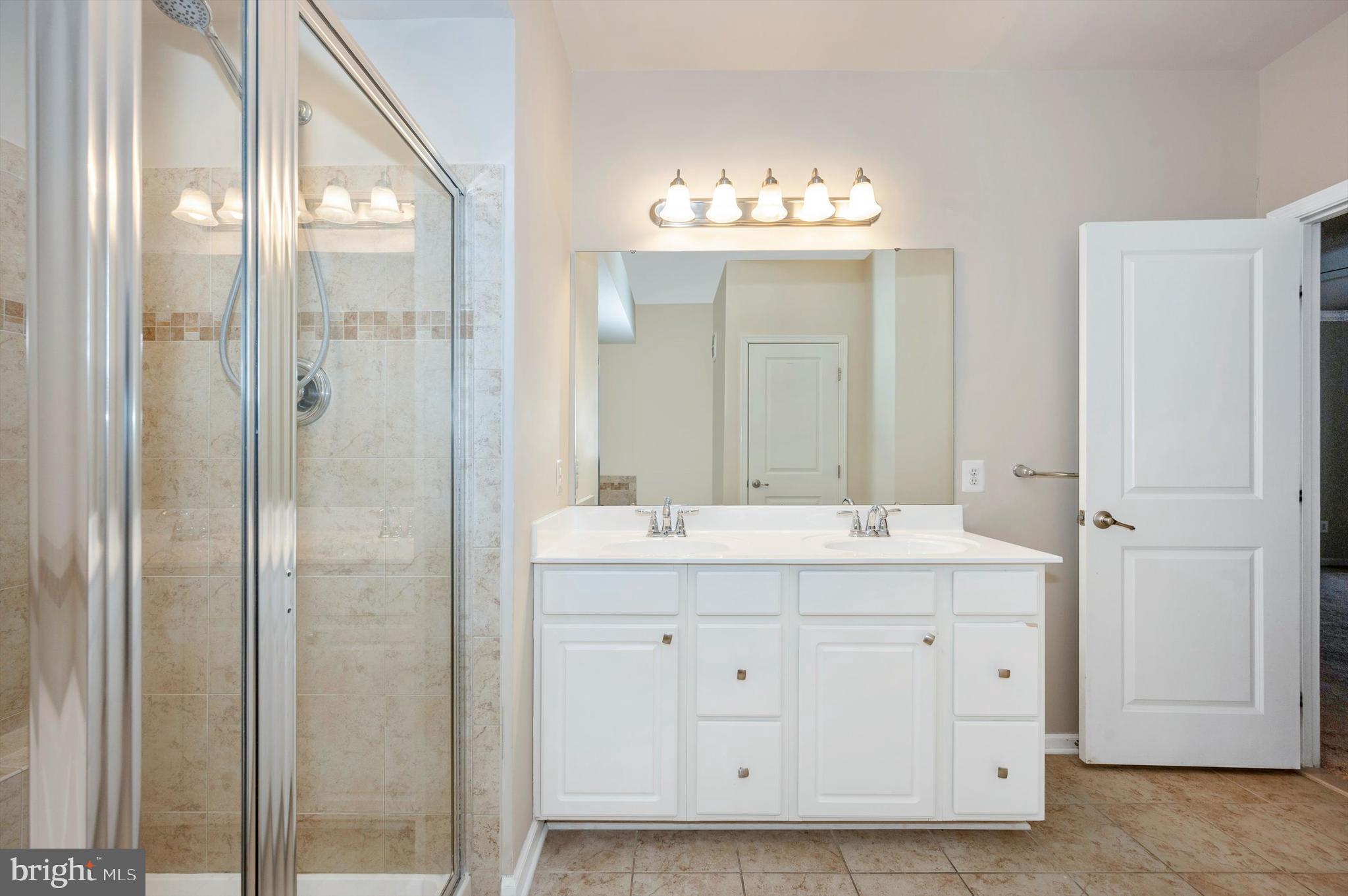 LINTON AT BALLENGER - Residential Lease