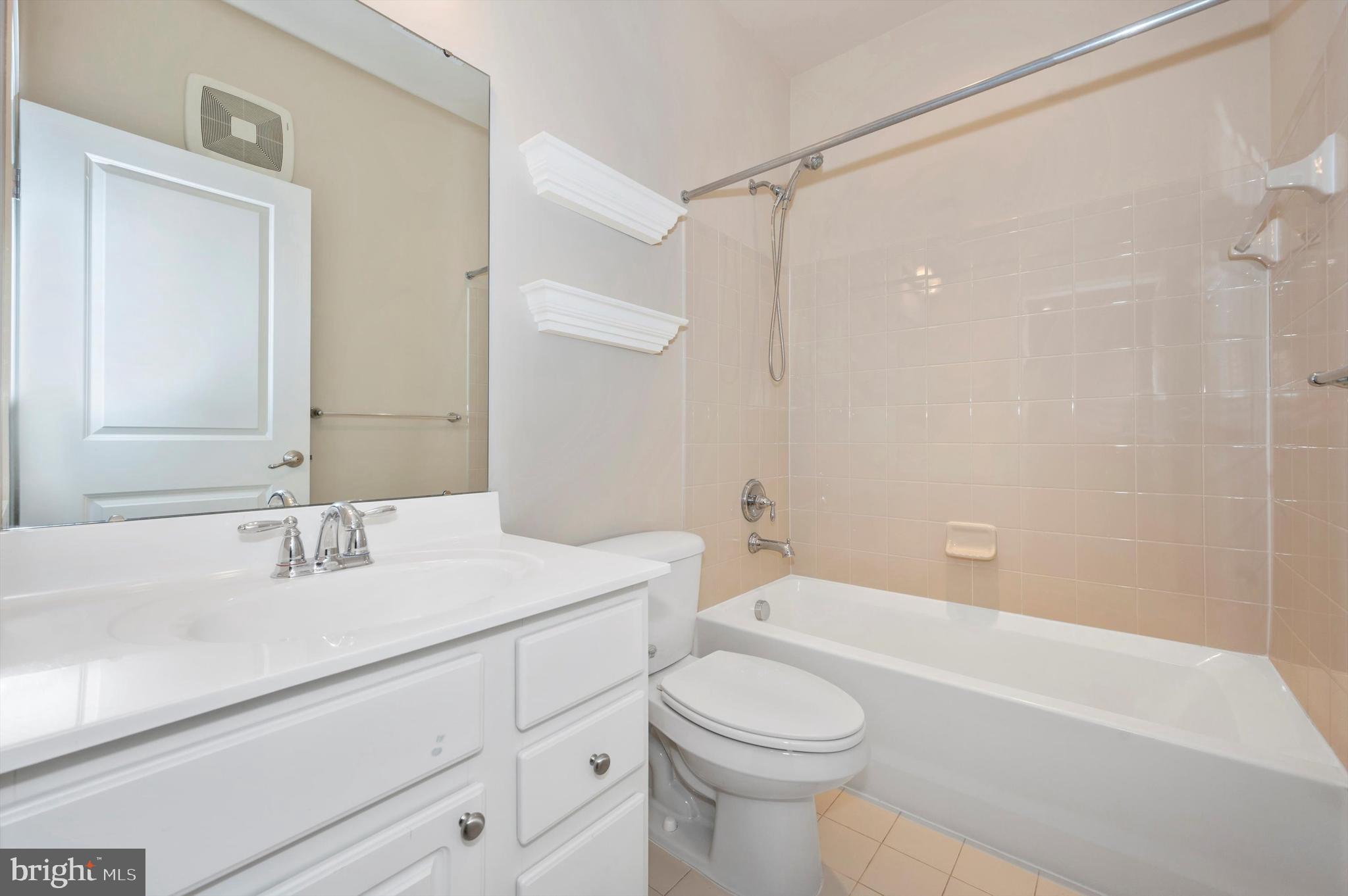 LINTON AT BALLENGER - Residential Lease