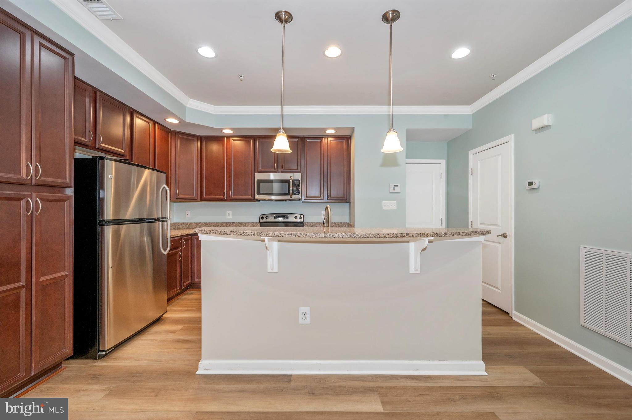 LINTON AT BALLENGER - Residential Lease