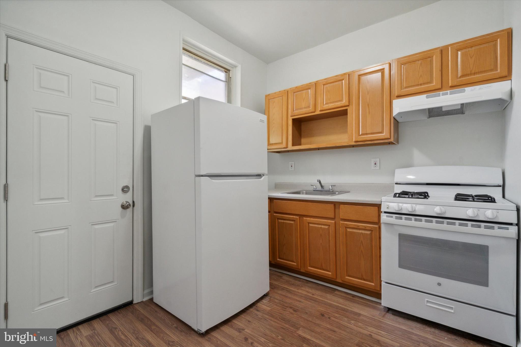PHILADELPHIA (WEST) - Residential