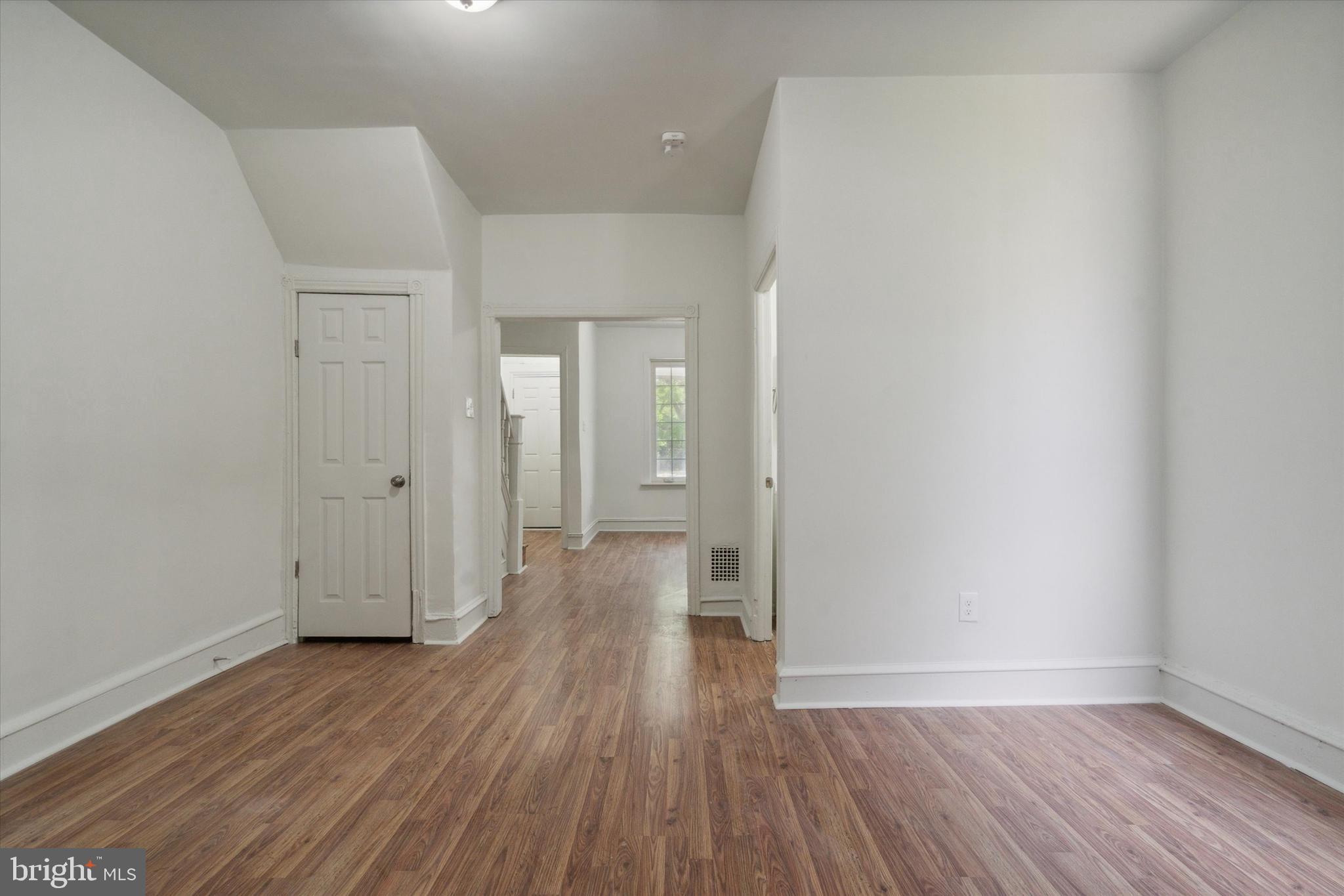PHILADELPHIA (WEST) - Residential