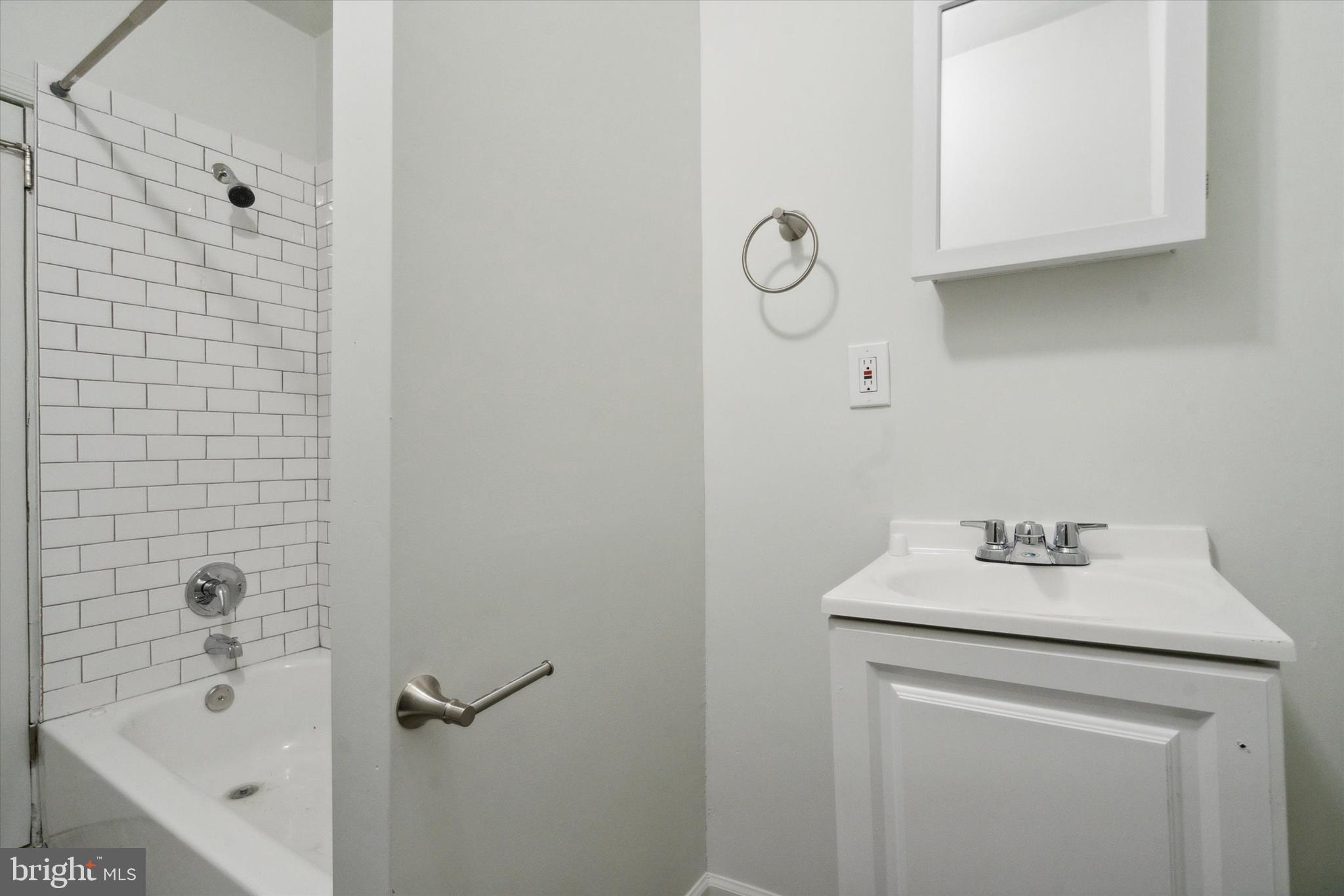 PHILADELPHIA (WEST) - Residential