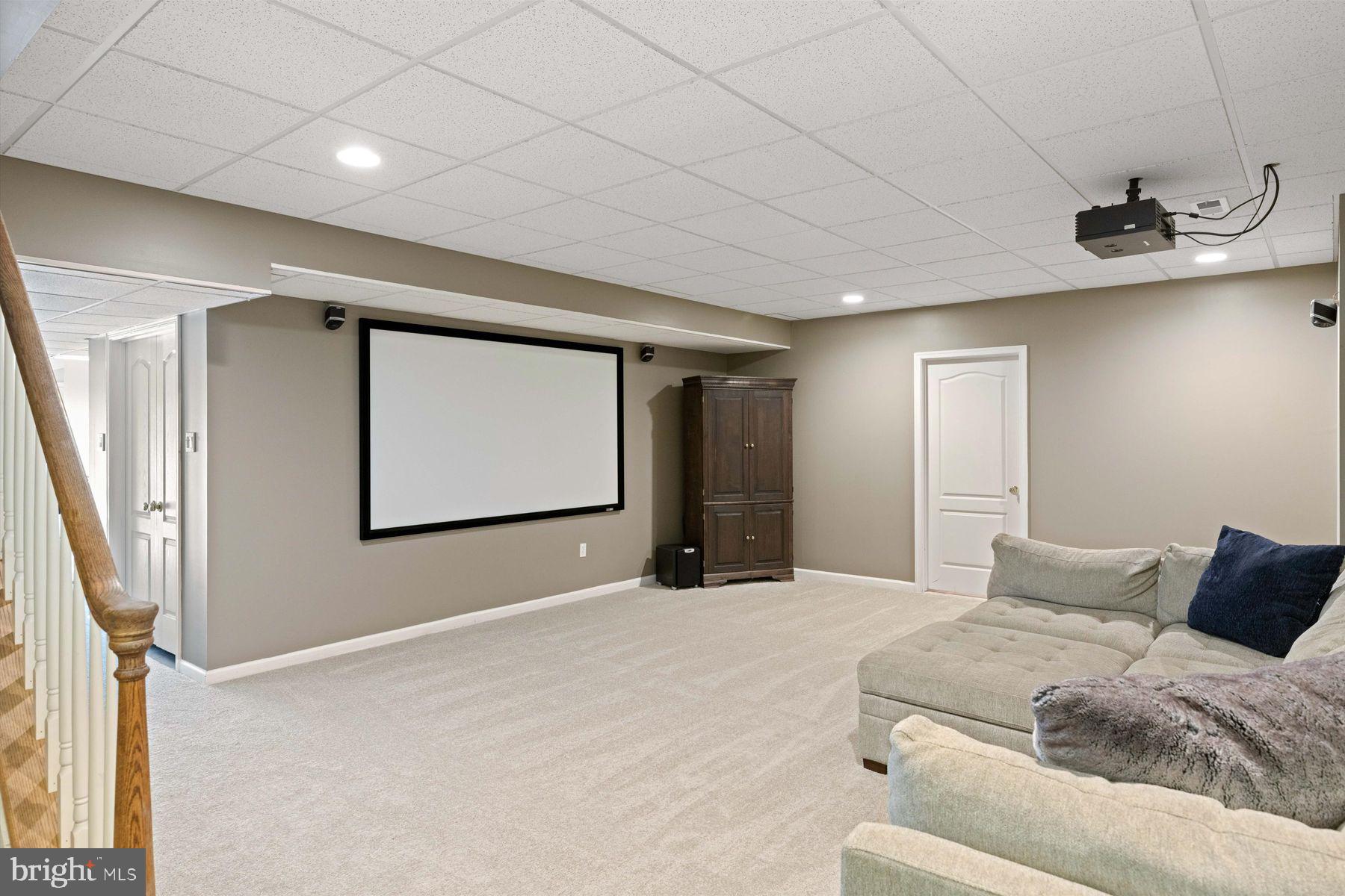 MEADOW WOOD - Residential