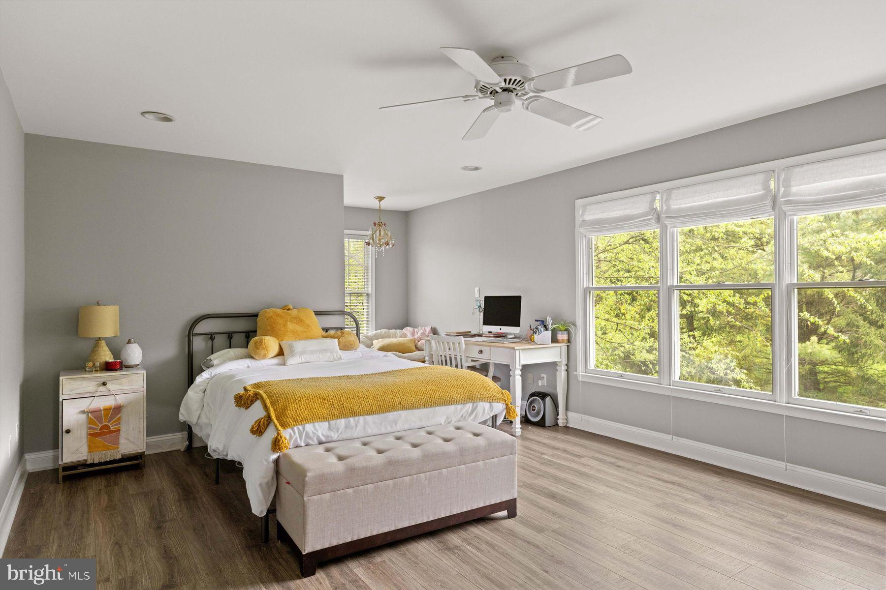 MEADOW WOOD - Residential