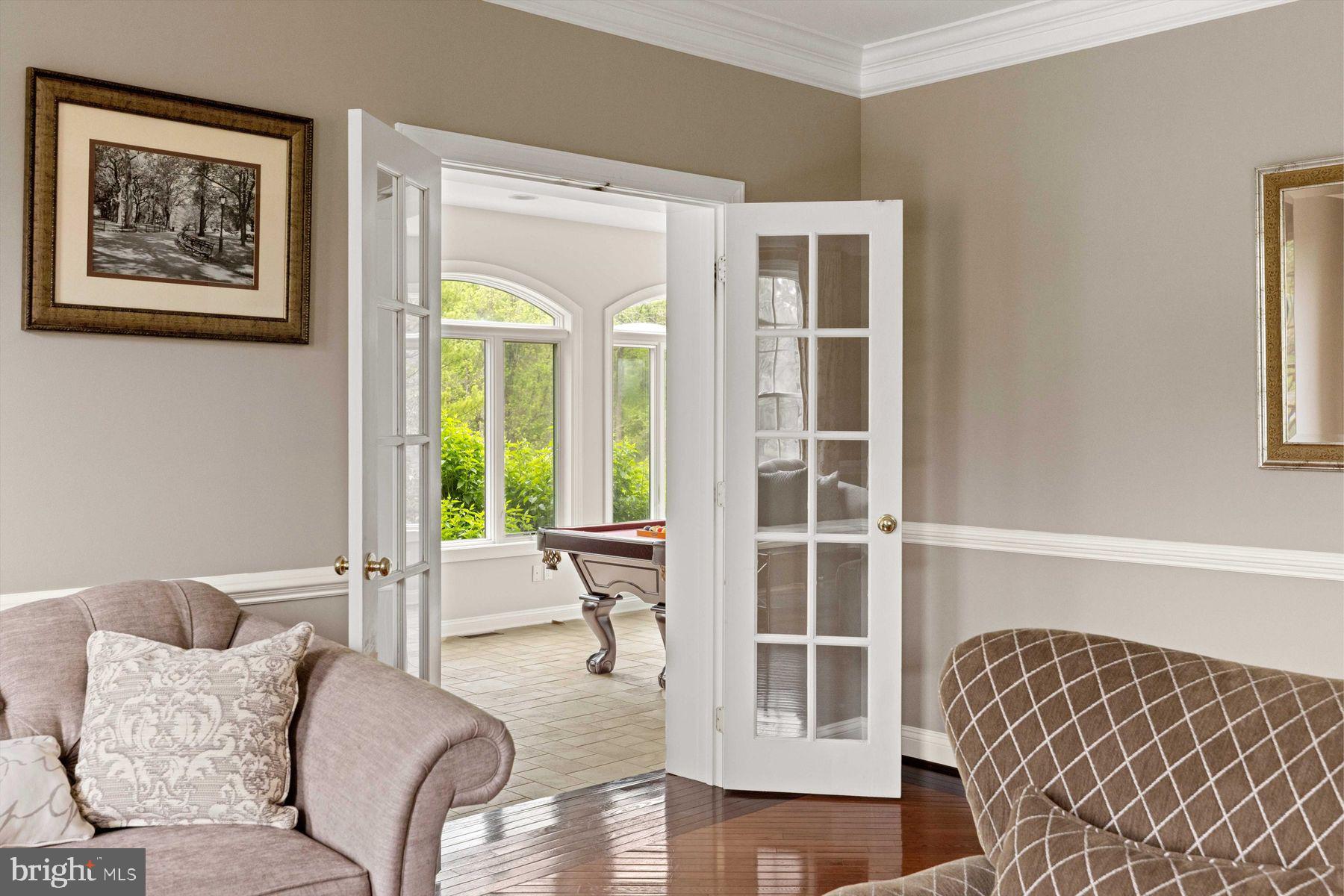 MEADOW WOOD - Residential