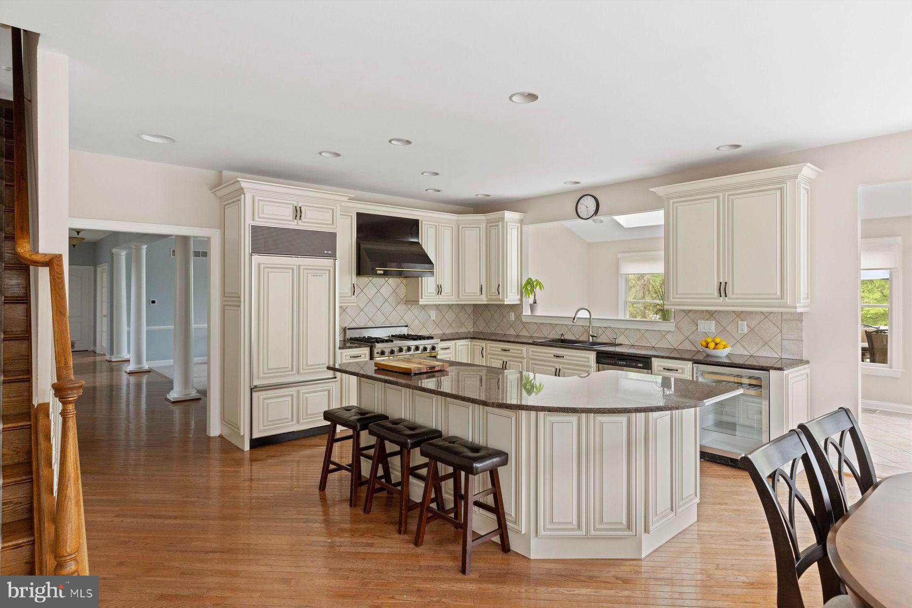 MEADOW WOOD - Residential