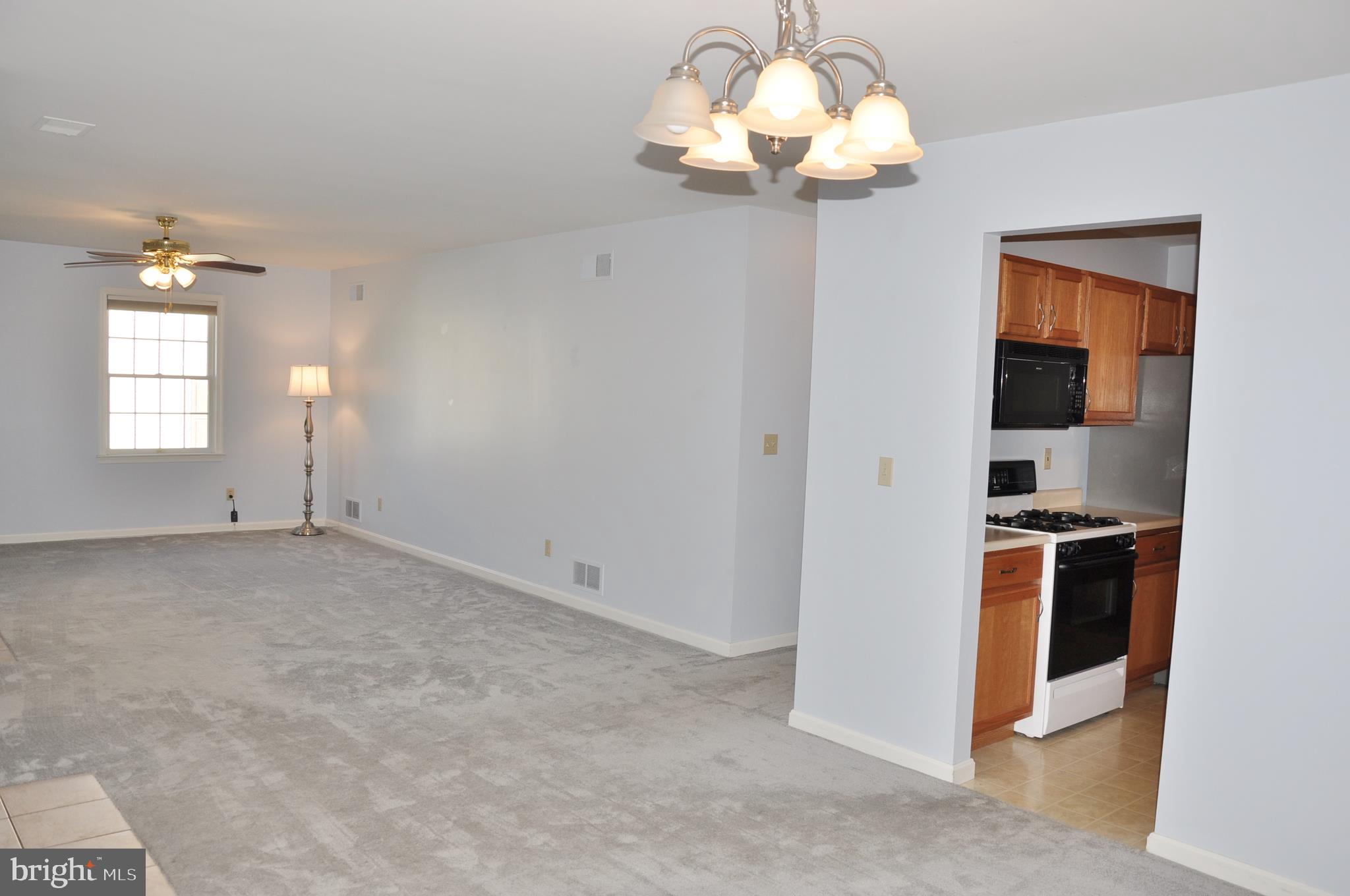 LONGSTOWN VILLAGE - Residential