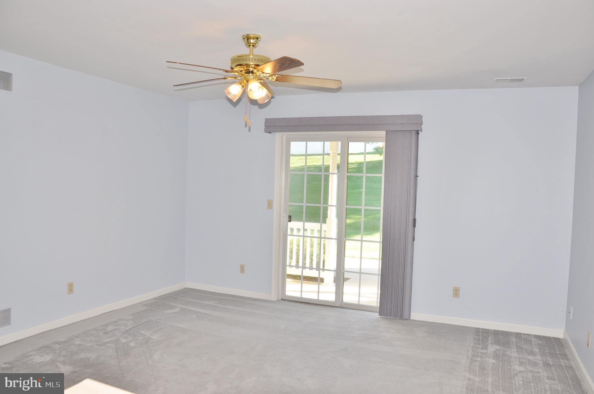 LONGSTOWN VILLAGE - Residential