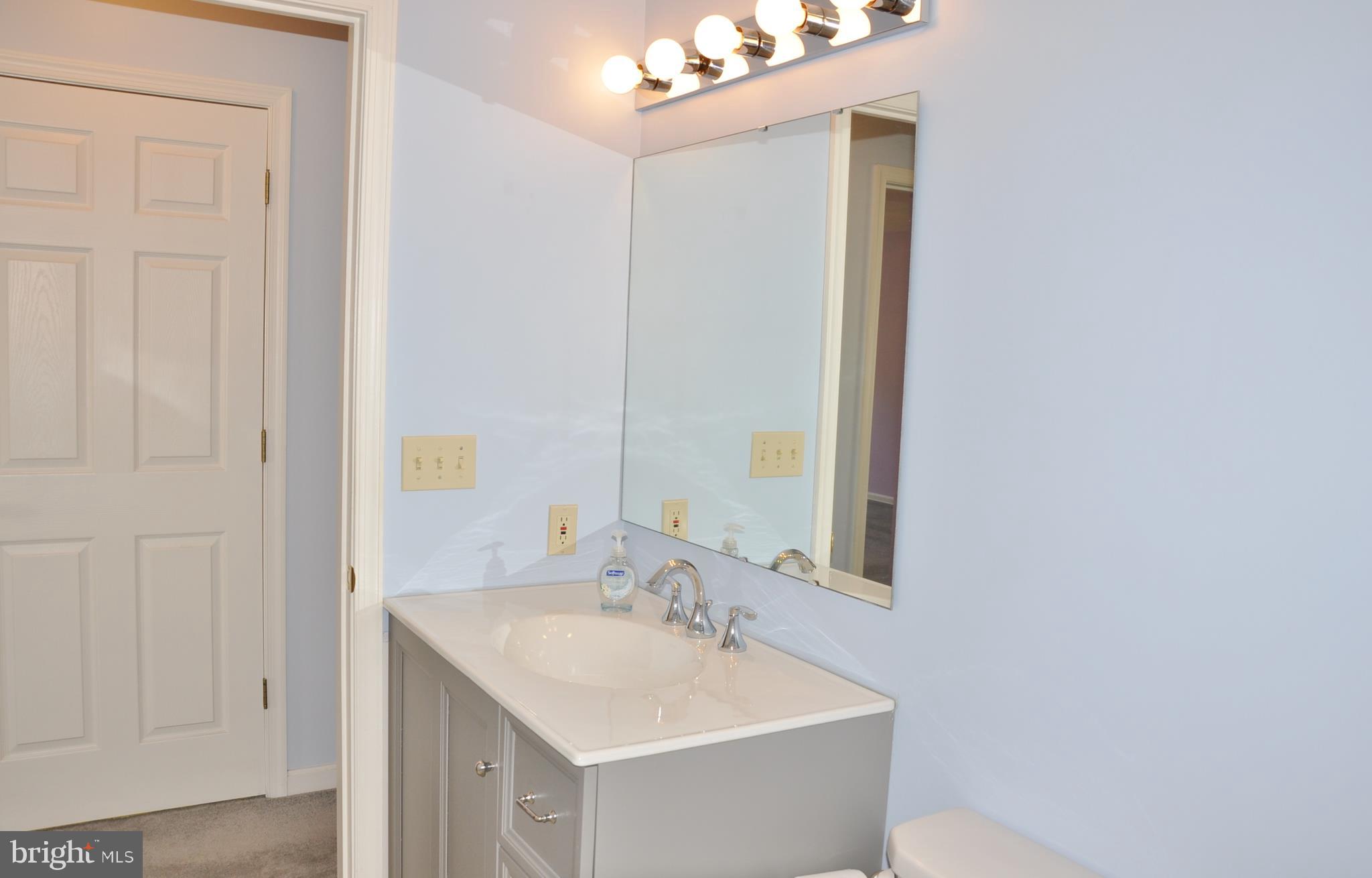 LONGSTOWN VILLAGE - Residential