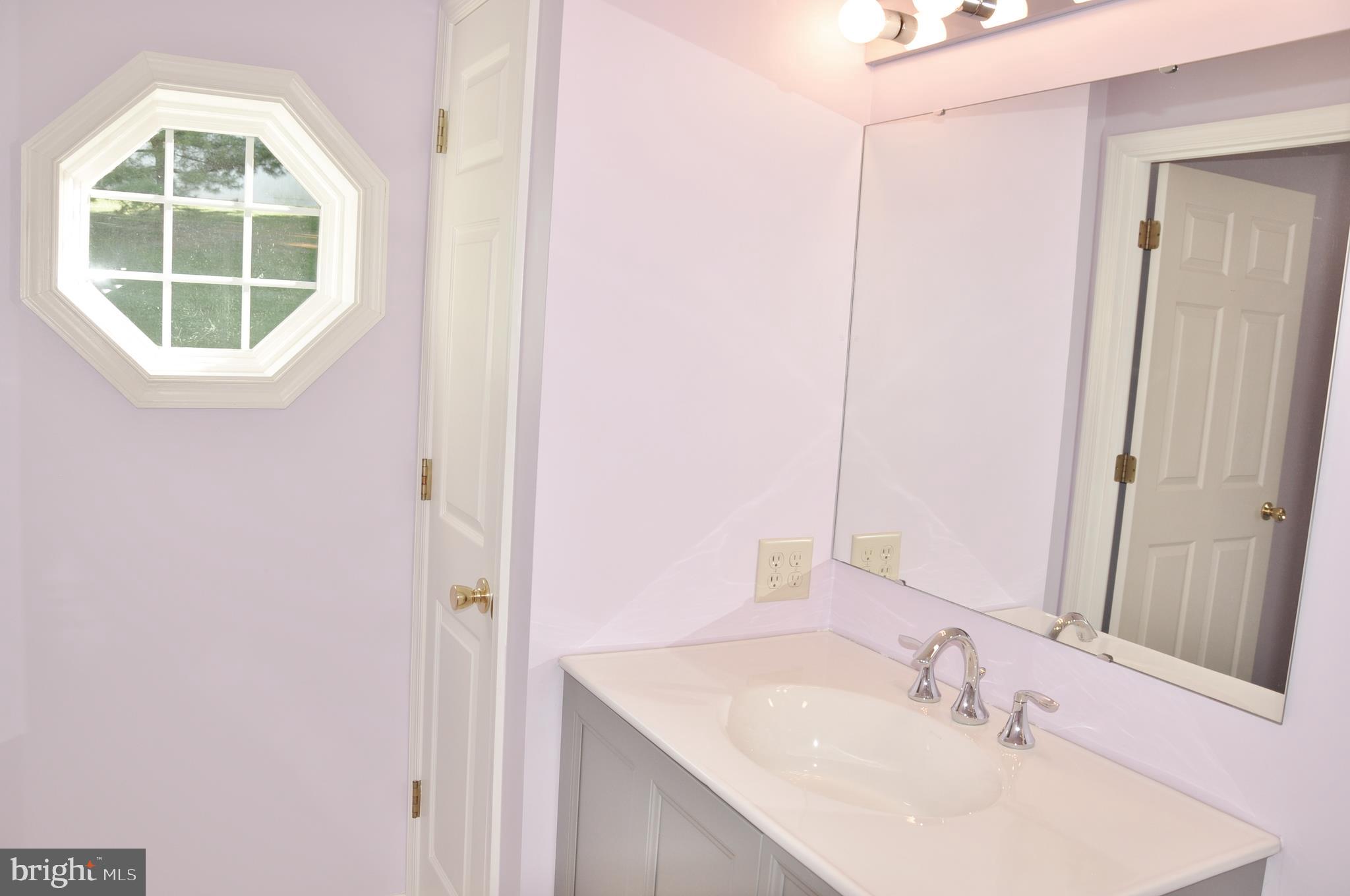 LONGSTOWN VILLAGE - Residential