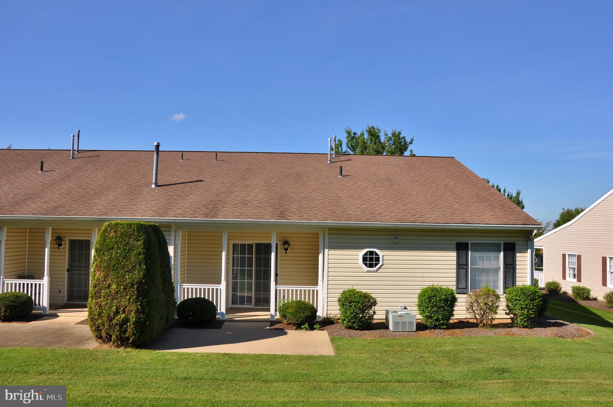 LONGSTOWN VILLAGE - Residential