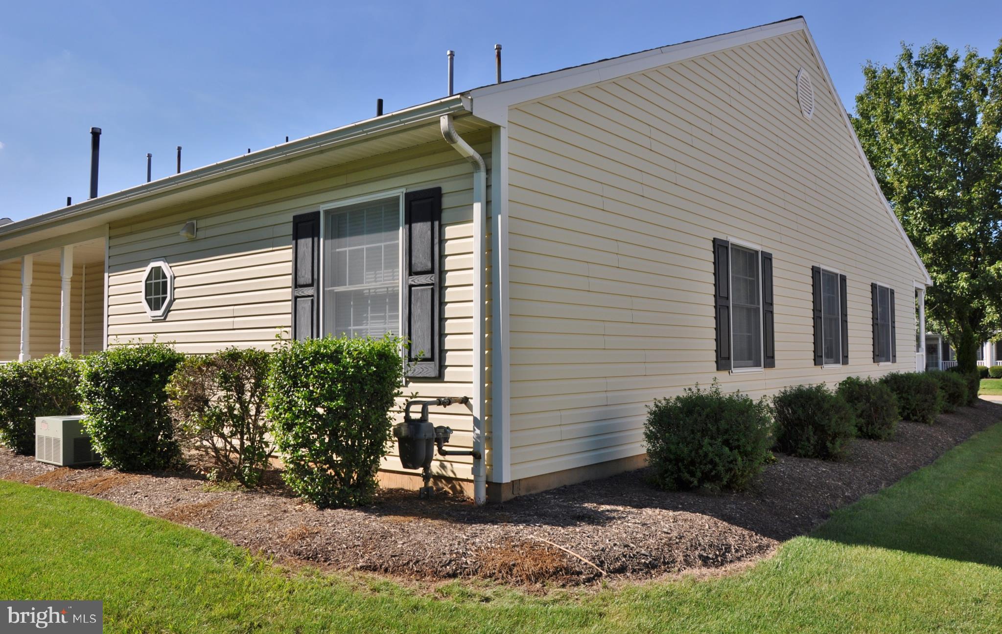 LONGSTOWN VILLAGE - Residential