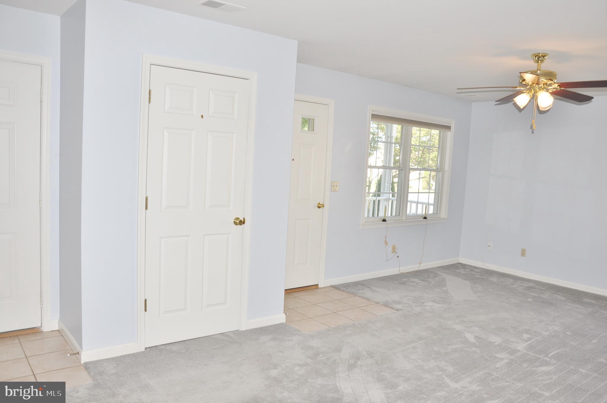 LONGSTOWN VILLAGE - Residential