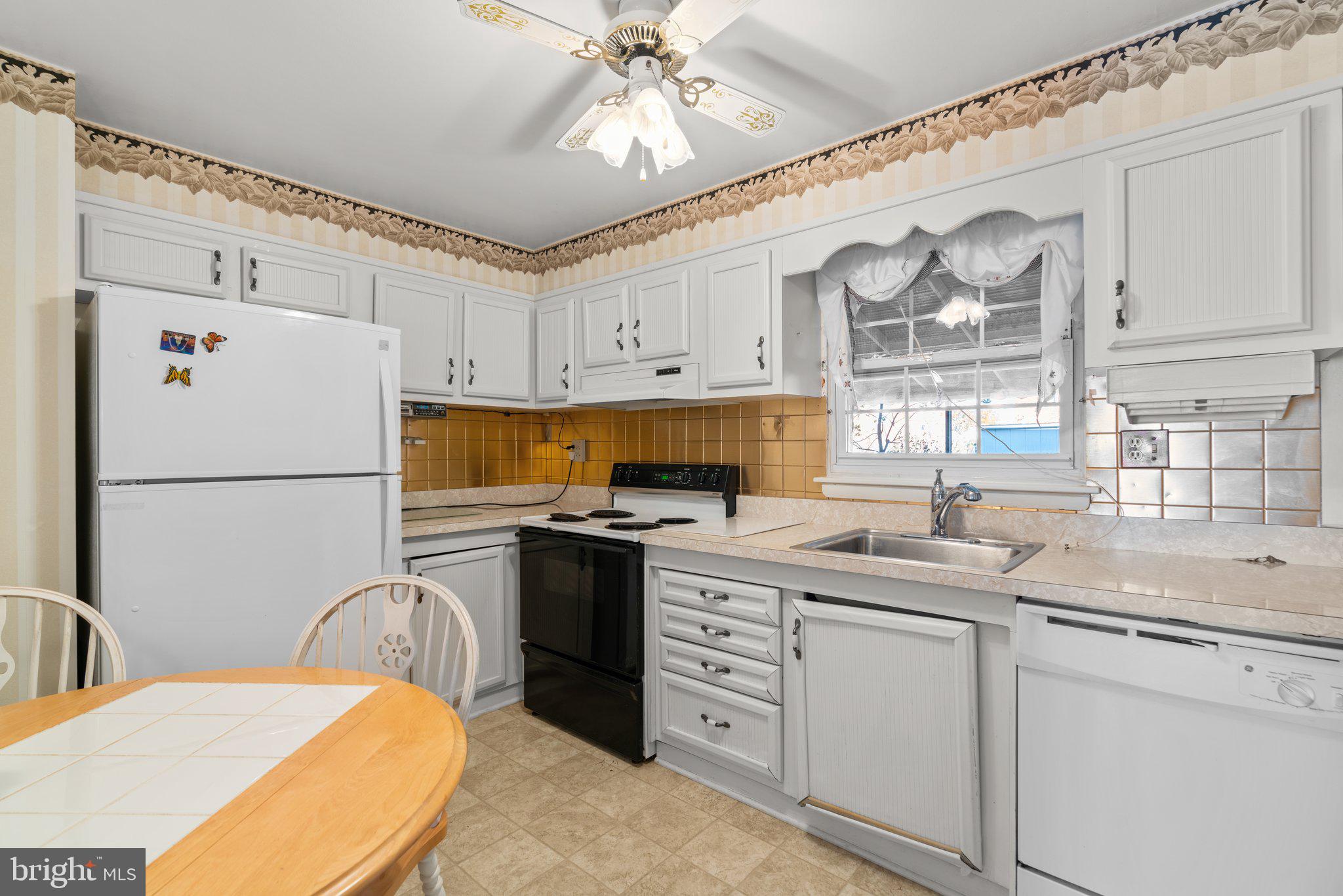 HUNTSMOOR VILLAGE NORTH - Residential