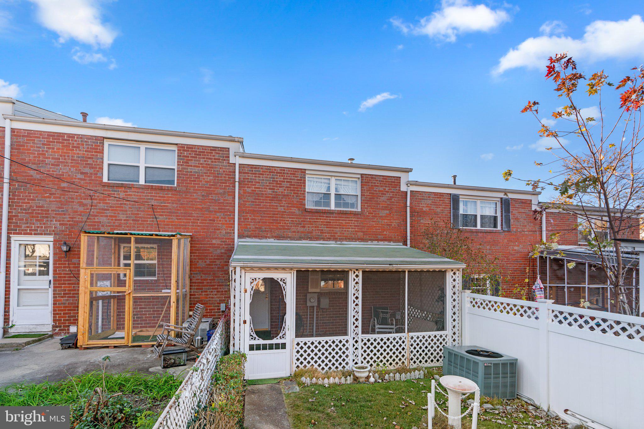 HUNTSMOOR VILLAGE NORTH - Residential