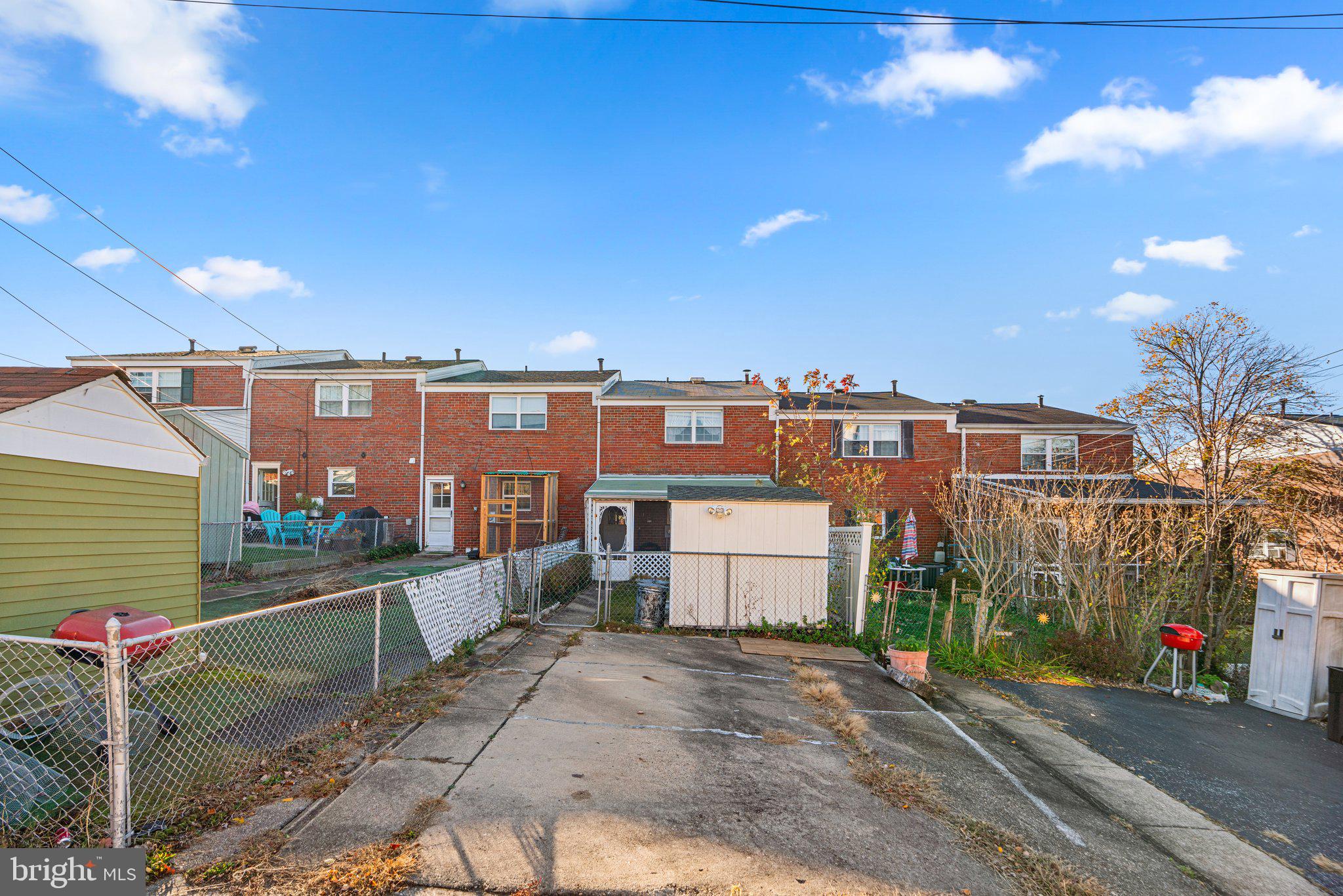 HUNTSMOOR VILLAGE NORTH - Residential