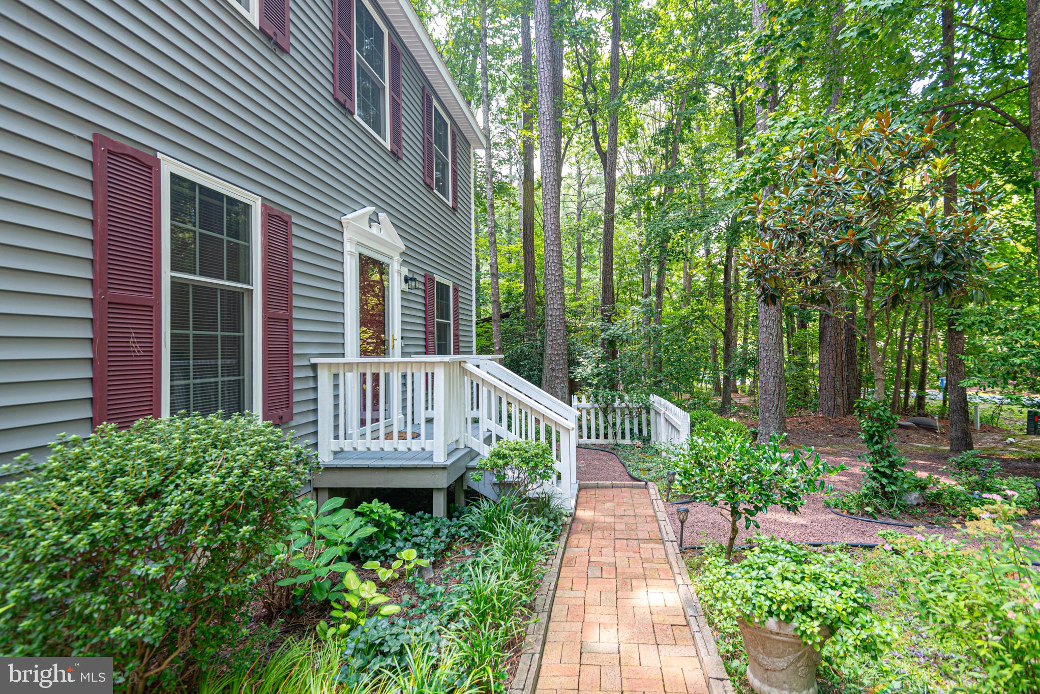 11 SEAFARER LANE