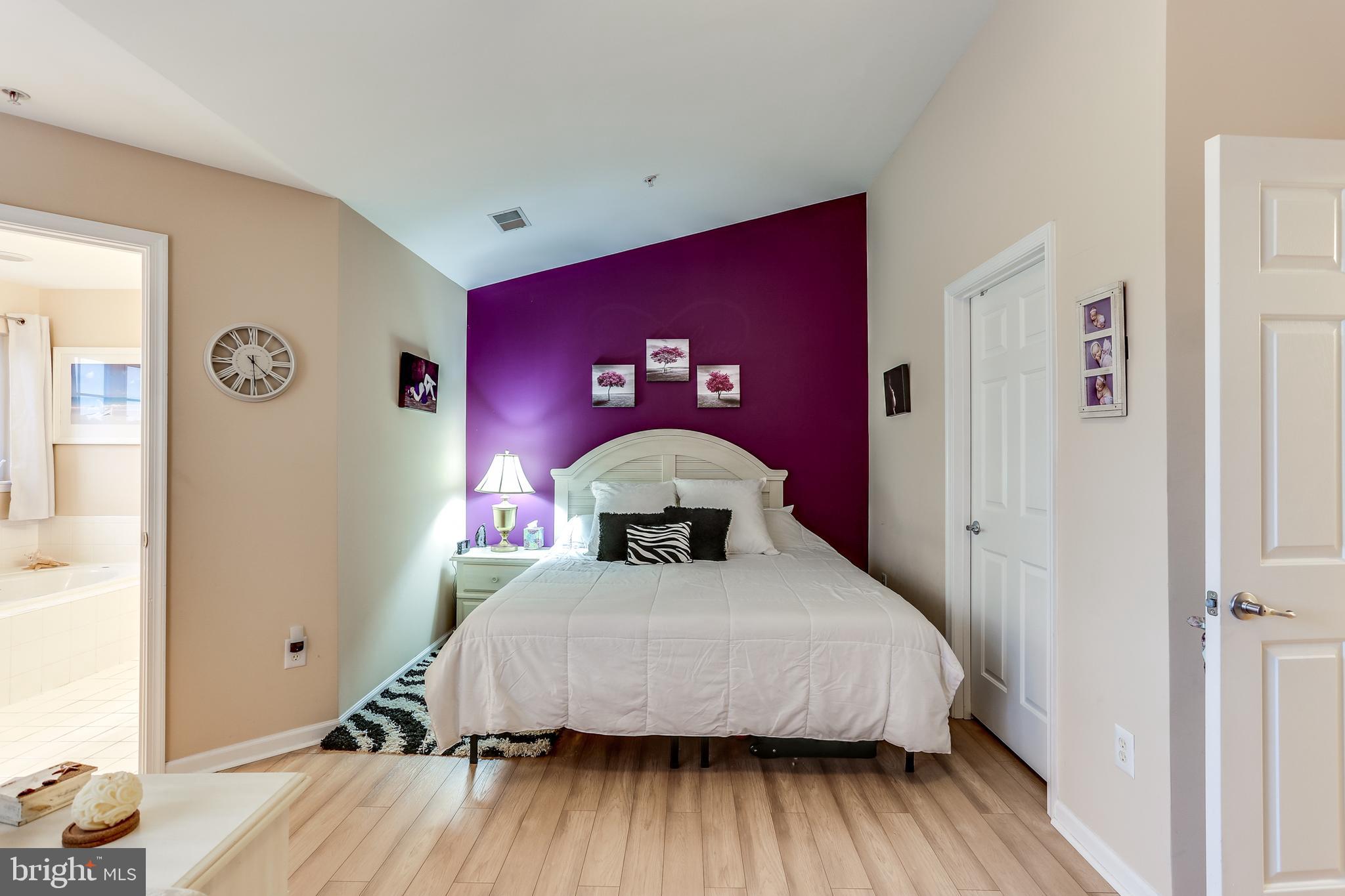 VILLAGES OF DORCHESTER - Residential