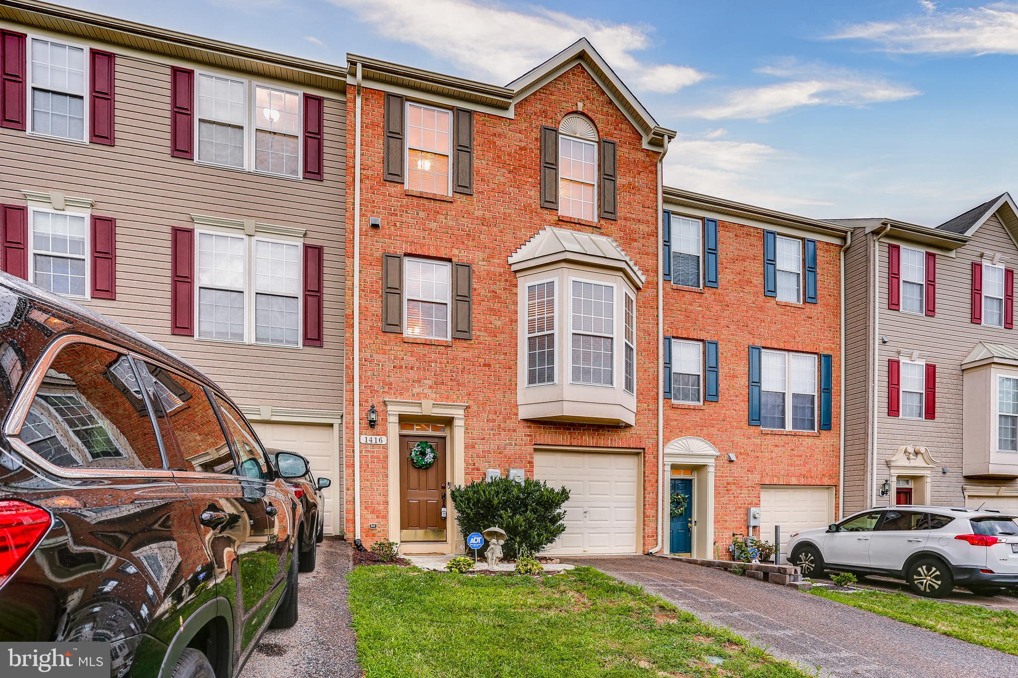 VILLAGES OF DORCHESTER - Residential