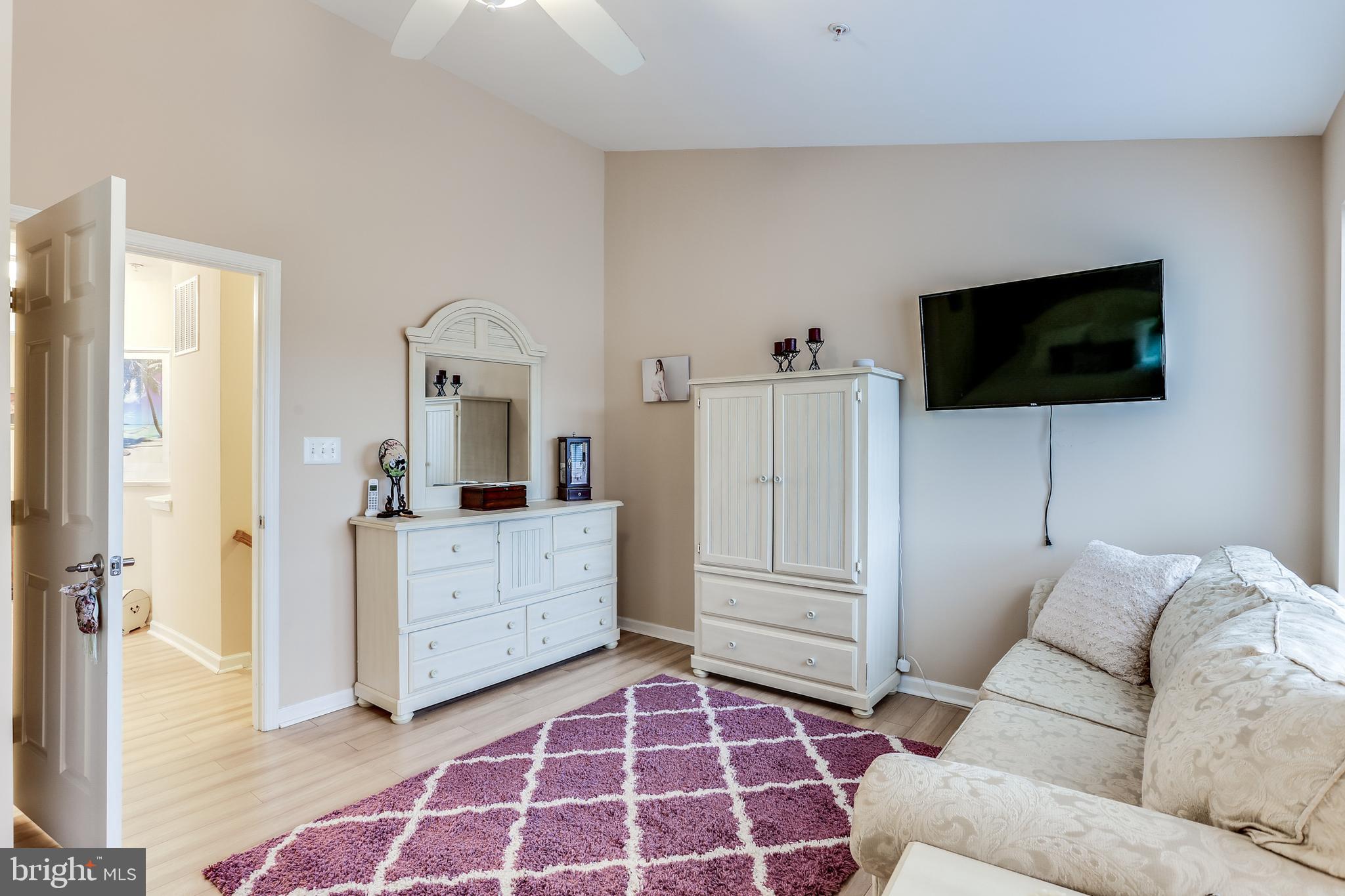 VILLAGES OF DORCHESTER - Residential