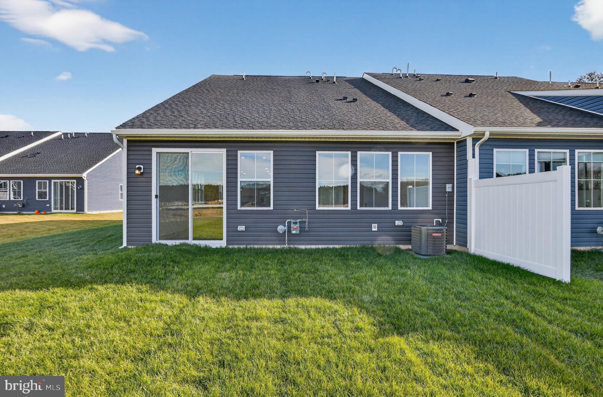 ADMIRAL'S LANDING - Residential