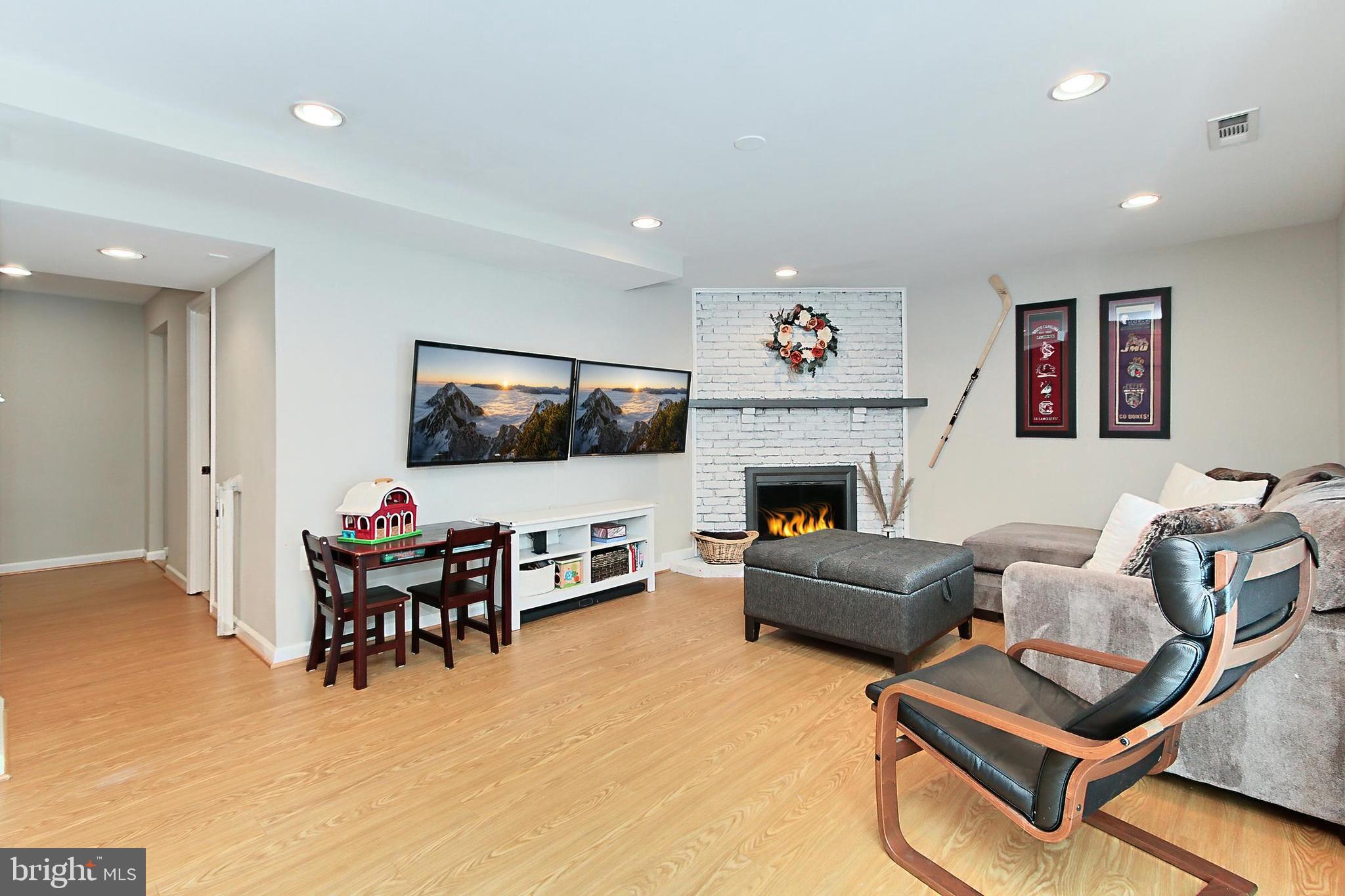 DEL RAY - Residential