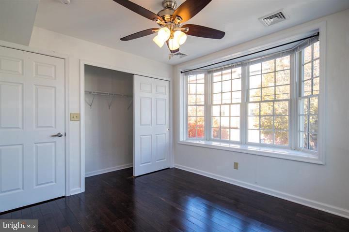 QUEEN VILLAGE - Residential Lease