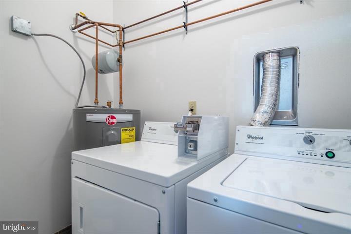 QUEEN VILLAGE - Residential Lease