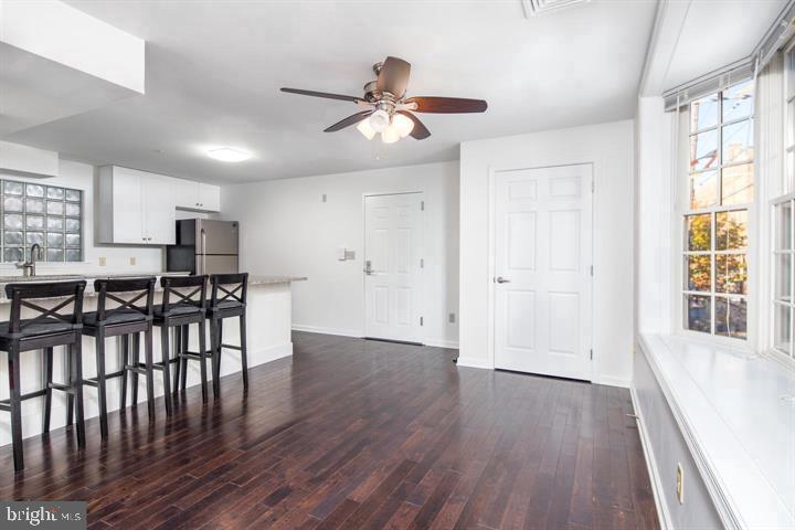 QUEEN VILLAGE - Residential Lease